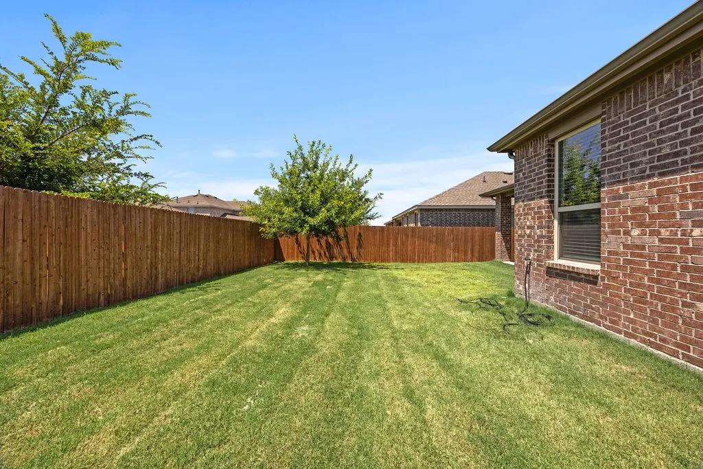 Single Family Residence For Sale in Collin County , 2009 Sue Ellen Street, Anna, Texas 75409, 5 Bedroom, 3 Bathroom, 2 Garage spaces, 3,065 Sqft, built in 2023, mls#21309438, Real Estate Agent in Anna, Homes For Sale in Collin county, Homes For Sale in Anna, Realtor in Anna Texas, Real Estate Brokerage Independent Realty Texas, Luminita Cordes Realtor