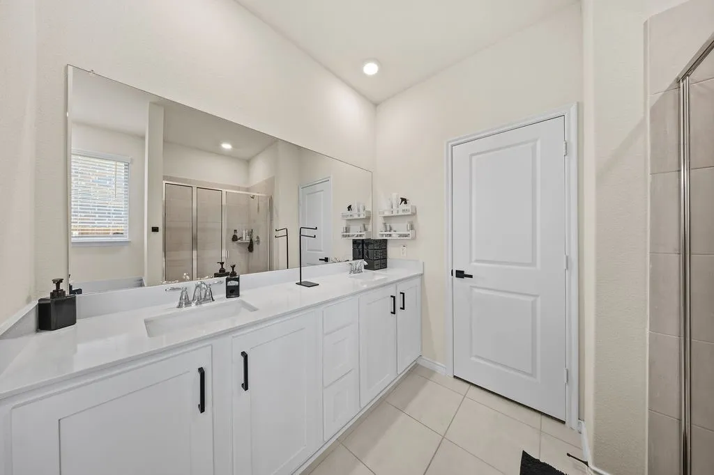 Single Family Residence For Sale in Collin County , 2009 Sue Ellen Street, Anna, Texas 75409, 5 Bedroom, 3 Bathroom, 2 Garage spaces, 3,065 Sqft, built in 2023, mls#21309438, Real Estate Agent in Anna, Homes For Sale in Collin county, Homes For Sale in Anna, Realtor in Anna Texas, Real Estate Brokerage Independent Realty Texas, Luminita Cordes Realtor