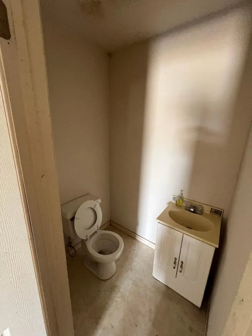 Retail For Sale in Hill County , 804 S Bosque Street, Whitney, Texas 76692, 0, 0, Garage spaces, 0 Sqft, built in 1993, Price $249,500, mls#21333013, Real Estate Agent in Whitney, Homes For Sale in Hill county, Homes For Sale in Whitney, Realtor in Whitney Texas, Real Estate Brokerage Independent Realty Texas, Luminita Cordes Realtor