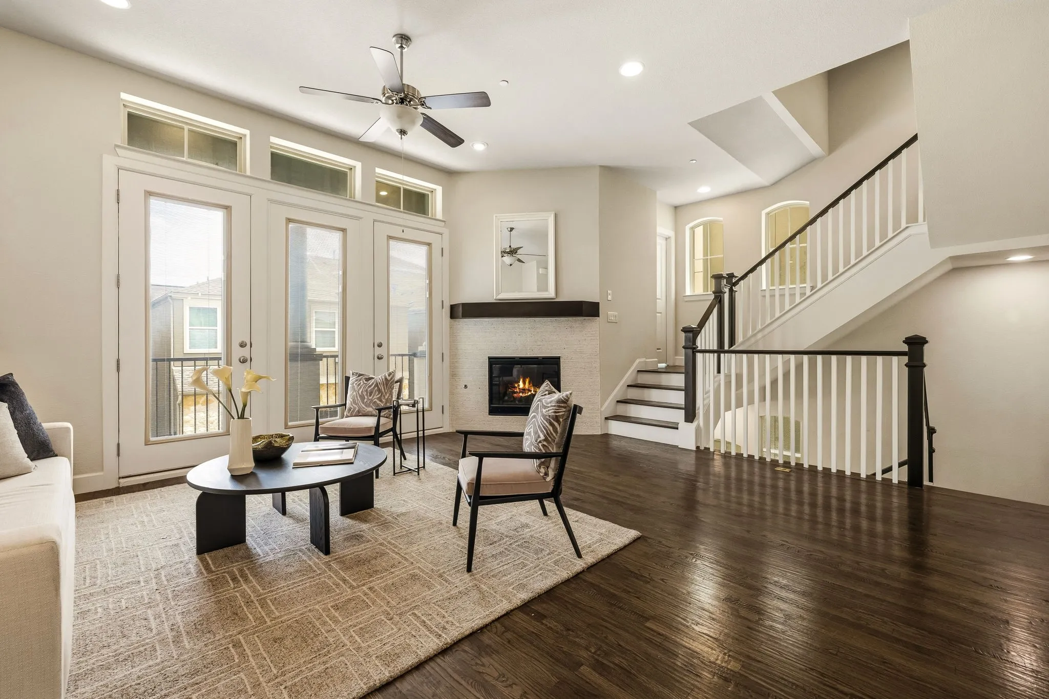 Single Family Residence For Sale in Dallas County , 1856 Stevens Bluff Lane, Dallas, Texas 75208, 3 Bedroom, 5 Bathroom, 2 Garage spaces, 2,809 Sqft, built in 2017, mls#21333012, Real Estate Agent in Dallas, Homes For Sale in Dallas county, Homes For Sale in Dallas, Realtor in Dallas Texas, Real Estate Brokerage Independent Realty Texas, Luminita Cordes Realtor