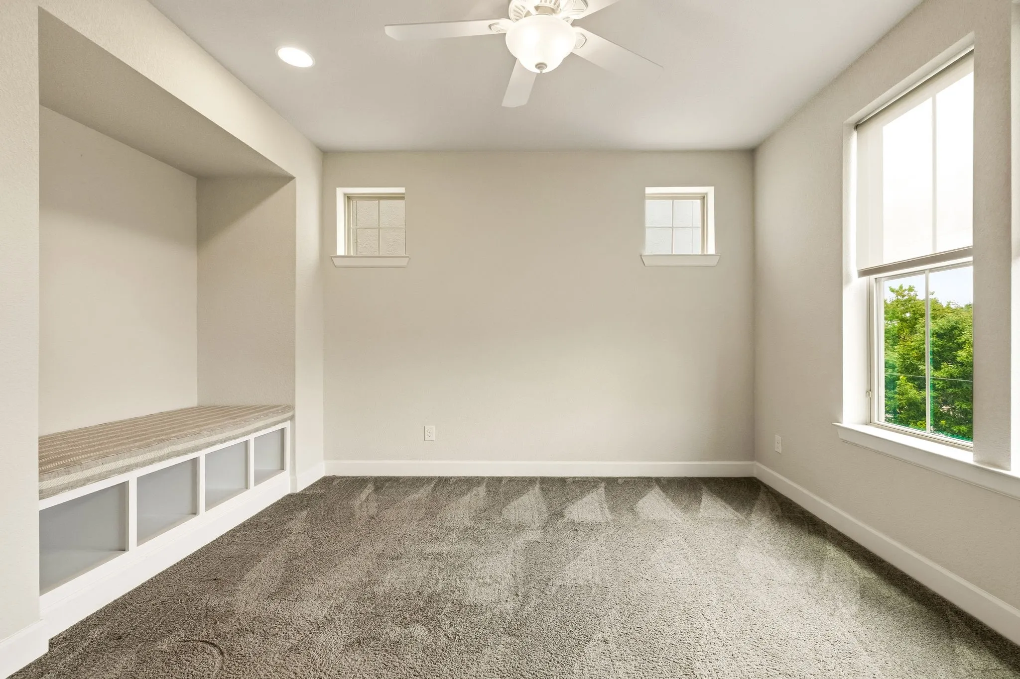 Single Family Residence For Sale in Dallas County , 1856 Stevens Bluff Lane, Dallas, Texas 75208, 3 Bedroom, 5 Bathroom, 2 Garage spaces, 2,809 Sqft, built in 2017, mls#21333012, Real Estate Agent in Dallas, Homes For Sale in Dallas county, Homes For Sale in Dallas, Realtor in Dallas Texas, Real Estate Brokerage Independent Realty Texas, Luminita Cordes Realtor
