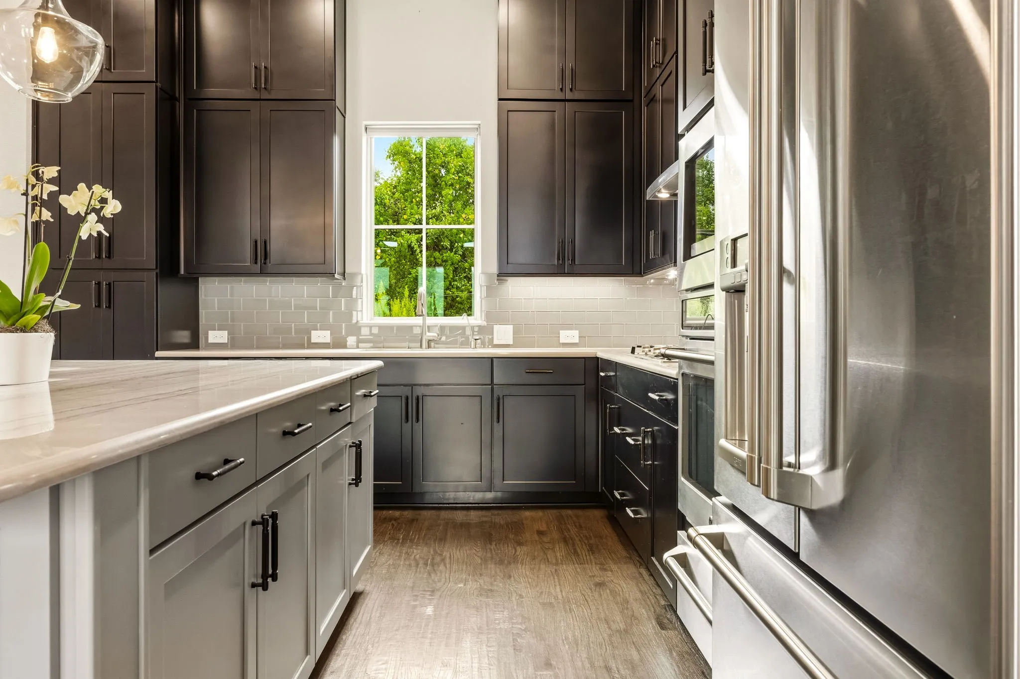 Single Family Residence For Sale in Dallas County , 1856 Stevens Bluff Lane, Dallas, Texas 75208, 3 Bedroom, 5 Bathroom, 2 Garage spaces, 2,809 Sqft, built in 2017, mls#21333012, Real Estate Agent in Dallas, Homes For Sale in Dallas county, Homes For Sale in Dallas, Realtor in Dallas Texas, Real Estate Brokerage Independent Realty Texas, Luminita Cordes Realtor