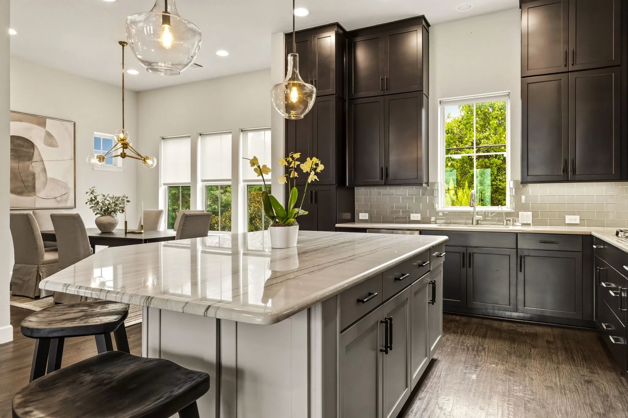 Single Family Residence For Sale in Dallas County , 1856 Stevens Bluff Lane, Dallas, Texas 75208, 3 Bedroom, 5 Bathroom, 2 Garage spaces, 2,809 Sqft, built in 2017, mls#21333012, Real Estate Agent in Dallas, Homes For Sale in Dallas county, Homes For Sale in Dallas, Realtor in Dallas Texas, Real Estate Brokerage Independent Realty Texas, Luminita Cordes Realtor