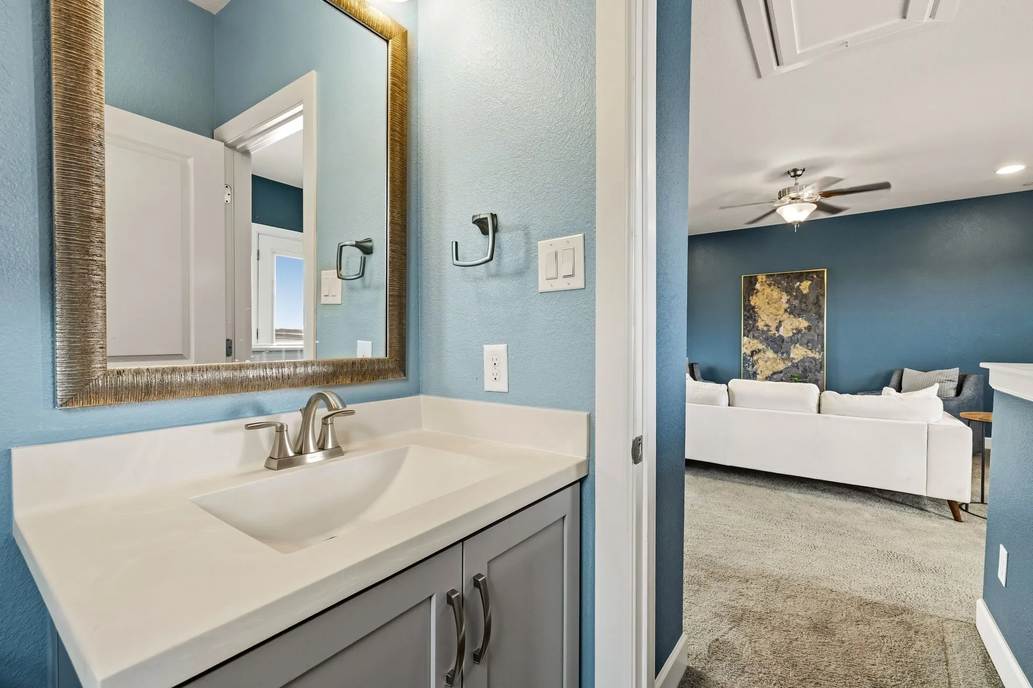 Single Family Residence For Sale in Dallas County , 1856 Stevens Bluff Lane, Dallas, Texas 75208, 3 Bedroom, 5 Bathroom, 2 Garage spaces, 2,809 Sqft, built in 2017, mls#21333012, Real Estate Agent in Dallas, Homes For Sale in Dallas county, Homes For Sale in Dallas, Realtor in Dallas Texas, Real Estate Brokerage Independent Realty Texas, Luminita Cordes Realtor