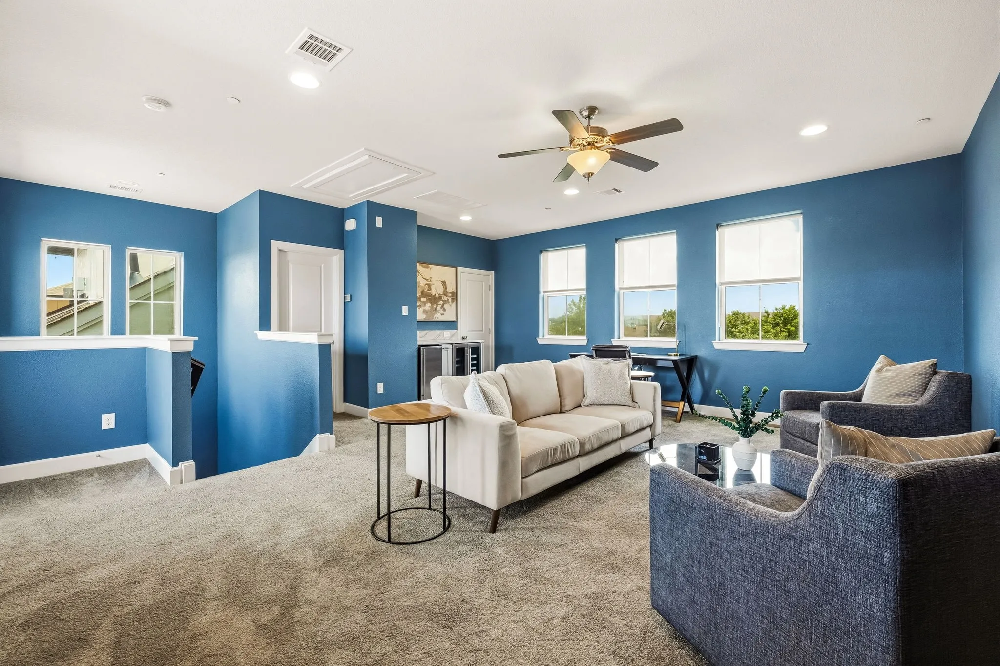 Single Family Residence For Sale in Dallas County , 1856 Stevens Bluff Lane, Dallas, Texas 75208, 3 Bedroom, 5 Bathroom, 2 Garage spaces, 2,809 Sqft, built in 2017, mls#21333012, Real Estate Agent in Dallas, Homes For Sale in Dallas county, Homes For Sale in Dallas, Realtor in Dallas Texas, Real Estate Brokerage Independent Realty Texas, Luminita Cordes Realtor