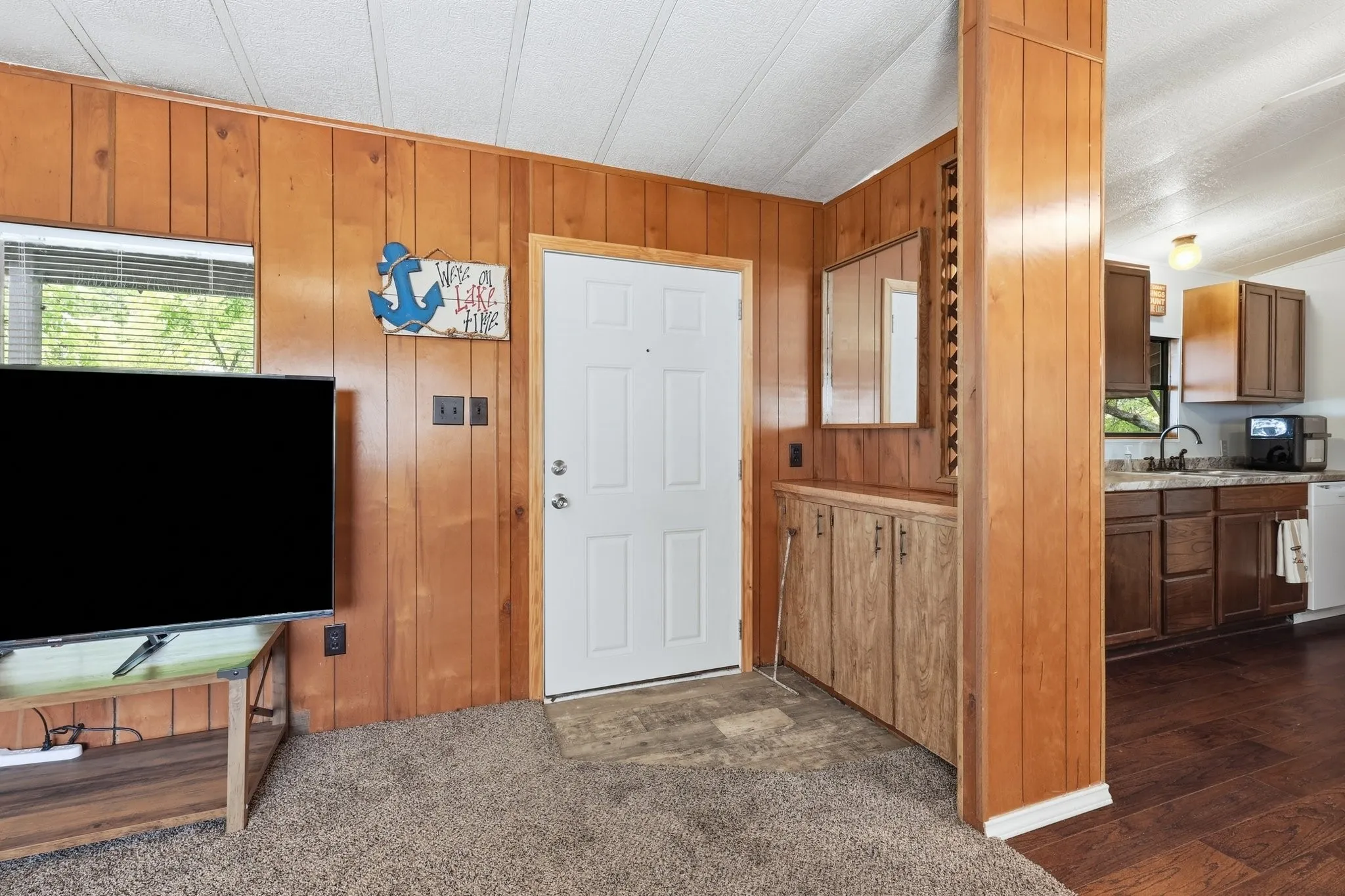 Single Family Residence For Sale in Hood County , 4417 Wildwood Circle, Granbury, Texas 76049, 2 Bedrooms, 2 Bathrooms, Garage spaces, 1,062 Sqft, built in 1982, Price $242,000, mls#21329808, Real Estate Agent in Granbury, Homes For Sale in Hood county, Homes For Sale in Granbury, Realtor in Granbury Texas, Real Estate Brokerage Independent Realty Texas, Luminita Cordes Realtor