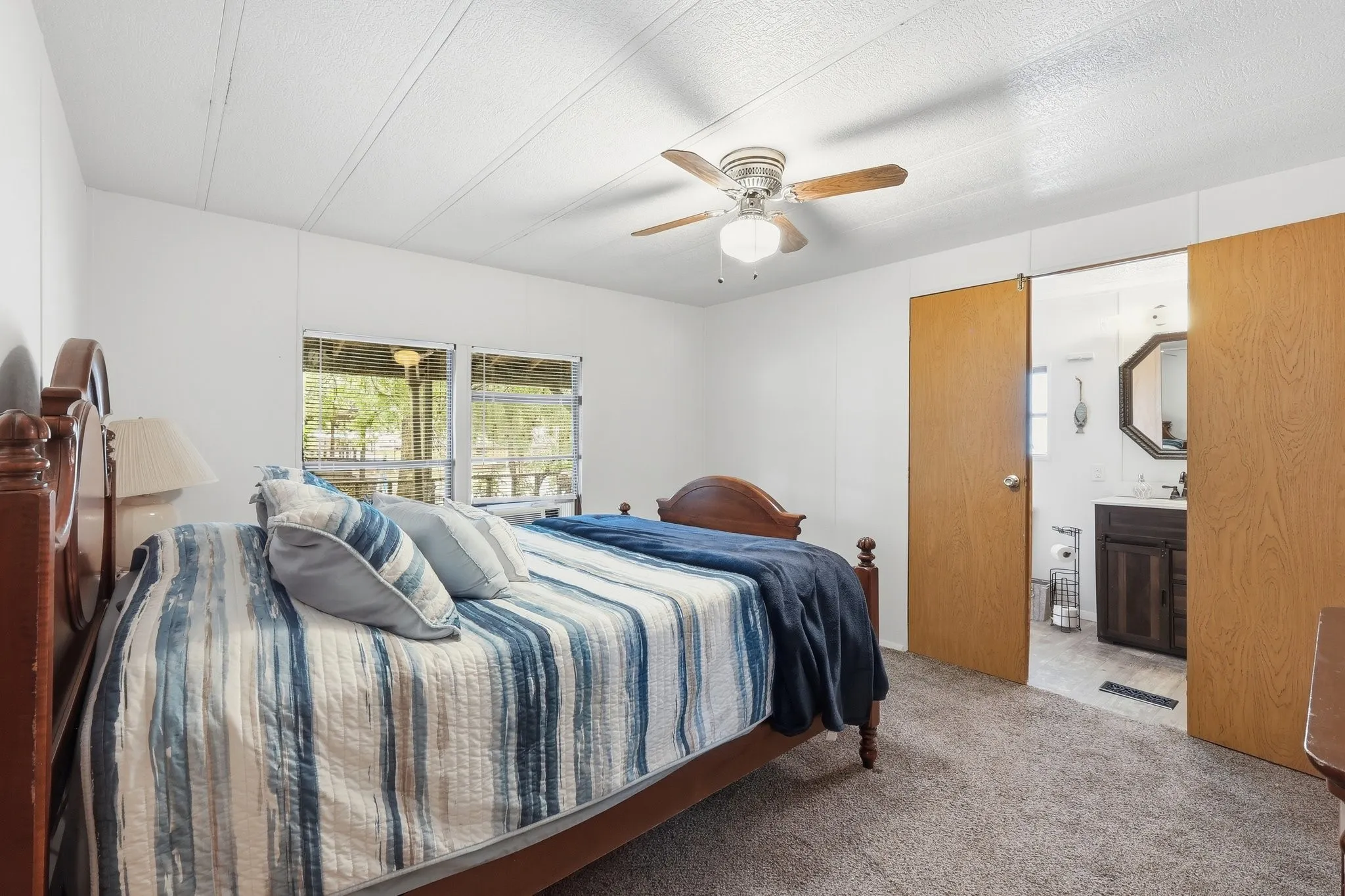 Single Family Residence For Sale in Hood County , 4417 Wildwood Circle, Granbury, Texas 76049, 2 Bedrooms, 2 Bathrooms, Garage spaces, 1,062 Sqft, built in 1982, Price $242,000, mls#21329808, Real Estate Agent in Granbury, Homes For Sale in Hood county, Homes For Sale in Granbury, Realtor in Granbury Texas, Real Estate Brokerage Independent Realty Texas, Luminita Cordes Realtor