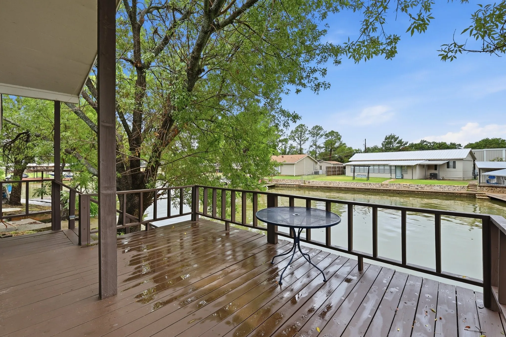 Single Family Residence For Sale in Hood County , 4417 Wildwood Circle, Granbury, Texas 76049, 2 Bedrooms, 2 Bathrooms, Garage spaces, 1,062 Sqft, built in 1982, Price $242,000, mls#21329808, Real Estate Agent in Granbury, Homes For Sale in Hood county, Homes For Sale in Granbury, Realtor in Granbury Texas, Real Estate Brokerage Independent Realty Texas, Luminita Cordes Realtor