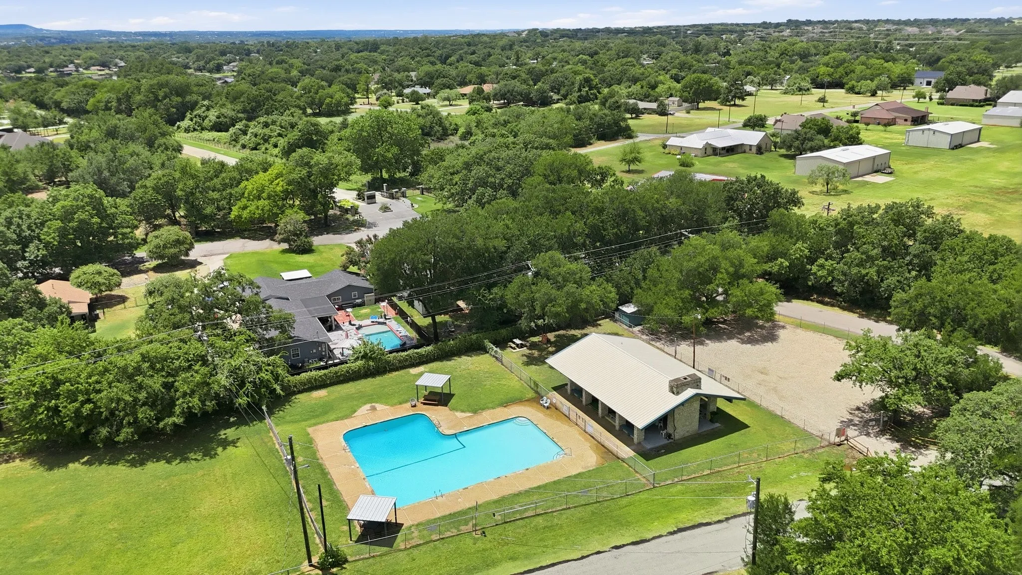 Single Family Residence For Sale in Hood County , 4417 Wildwood Circle, Granbury, Texas 76049, 2 Bedrooms, 2 Bathrooms, Garage spaces, 1,062 Sqft, built in 1982, Price $242,000, mls#21329808, Real Estate Agent in Granbury, Homes For Sale in Hood county, Homes For Sale in Granbury, Realtor in Granbury Texas, Real Estate Brokerage Independent Realty Texas, Luminita Cordes Realtor