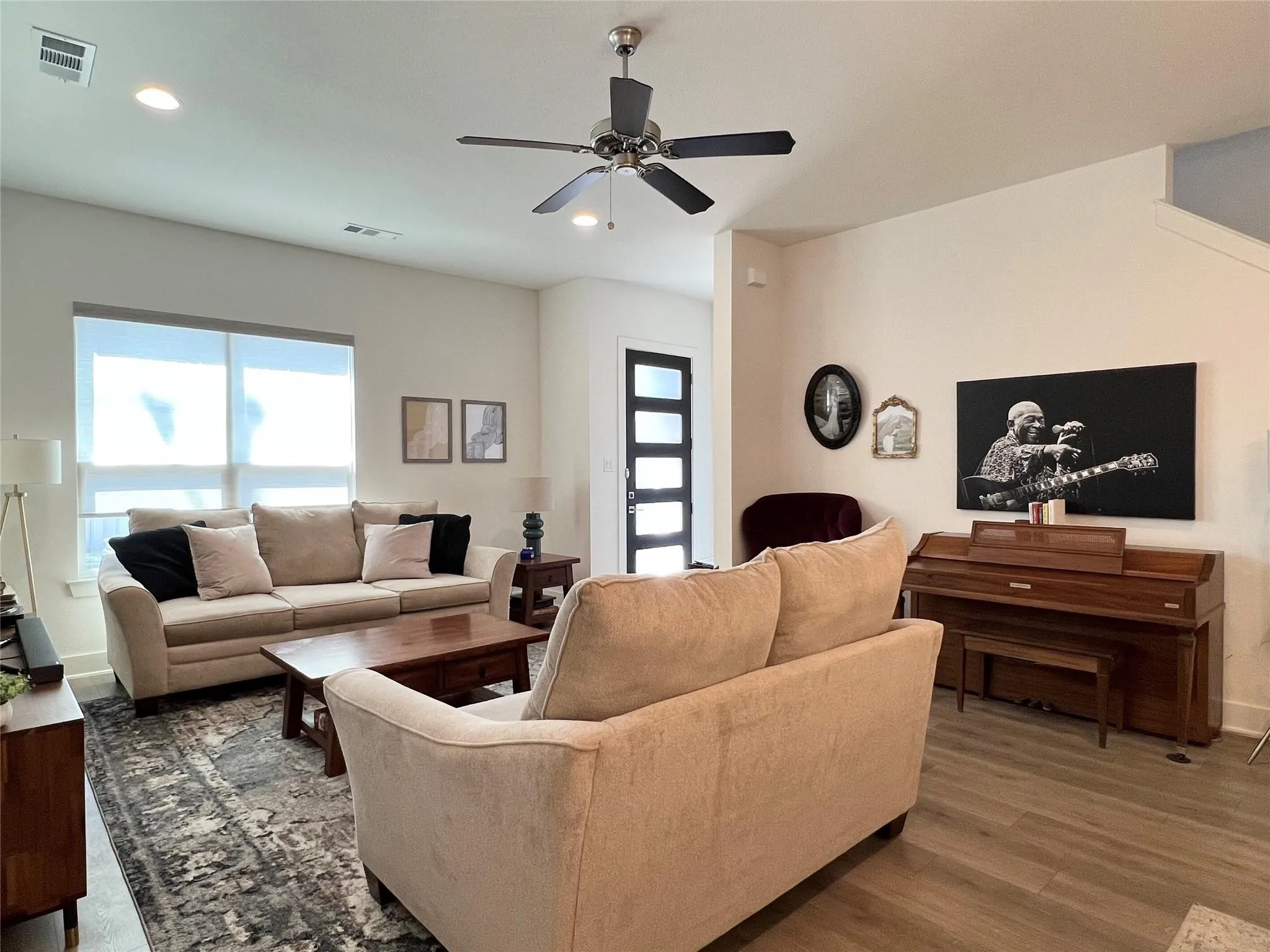 Alternate view of living area and font entrance