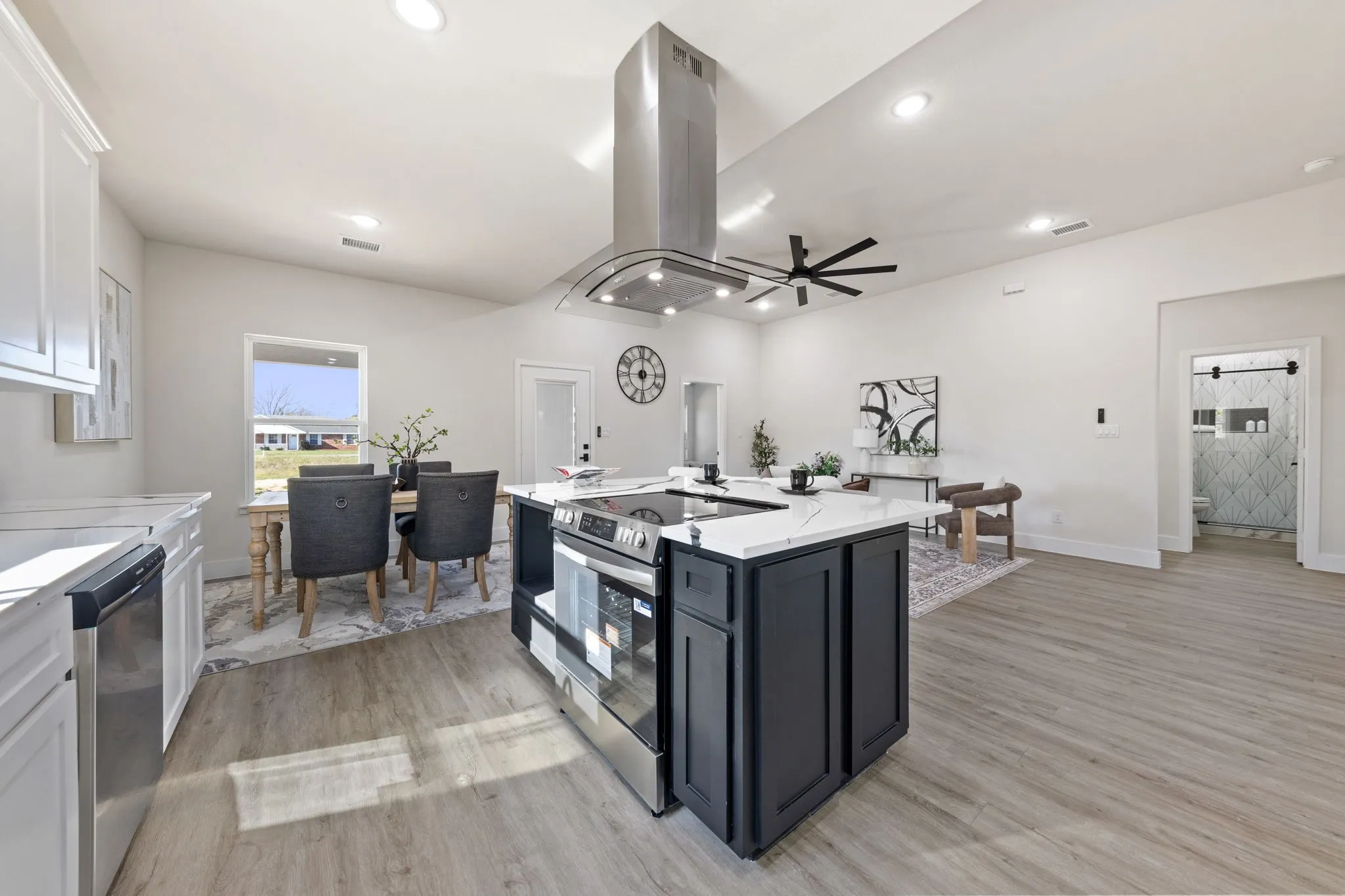 Single Family Residence For Sale in Henderson County , 315 Windjammer Road, Gun Barrel City, Texas 75156, 3 Bedroom, 2 Bathroom, 2 Garage spaces, 1,389 Sqft, built in 2025, mls#21333043, Real Estate Agent in Gun Barrel City, Homes For Sale in Henderson county, Homes For Sale in Gun Barrel City, Realtor in Gun Barrel City Texas, Real Estate Brokerage Independent Realty Texas, Luminita Cordes Realtor