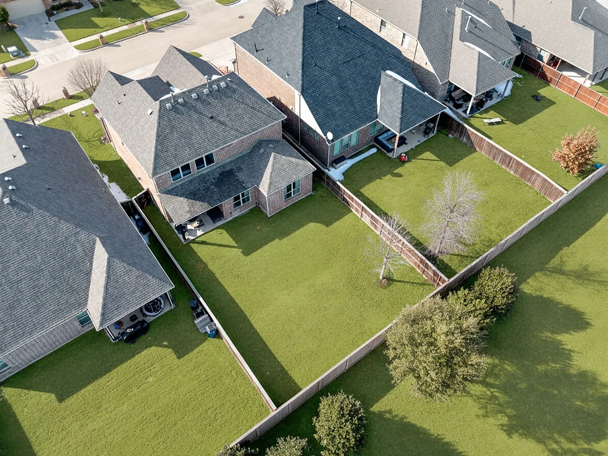 Single Family Residence For Sale in Collin County , 7508 W Fork Lane, Mc Kinney, Texas 75071, 4 Bedroom, 3 Bathroom, 2 Garage spaces, 2,350 Sqft, built in 2016, mls#21333029, Real Estate Agent in Mc Kinney, Homes For Sale in Collin county, Homes For Sale in Mc Kinney, Realtor in Mc Kinney Texas, Real Estate Brokerage Independent Realty Texas, Luminita Cordes Realtor