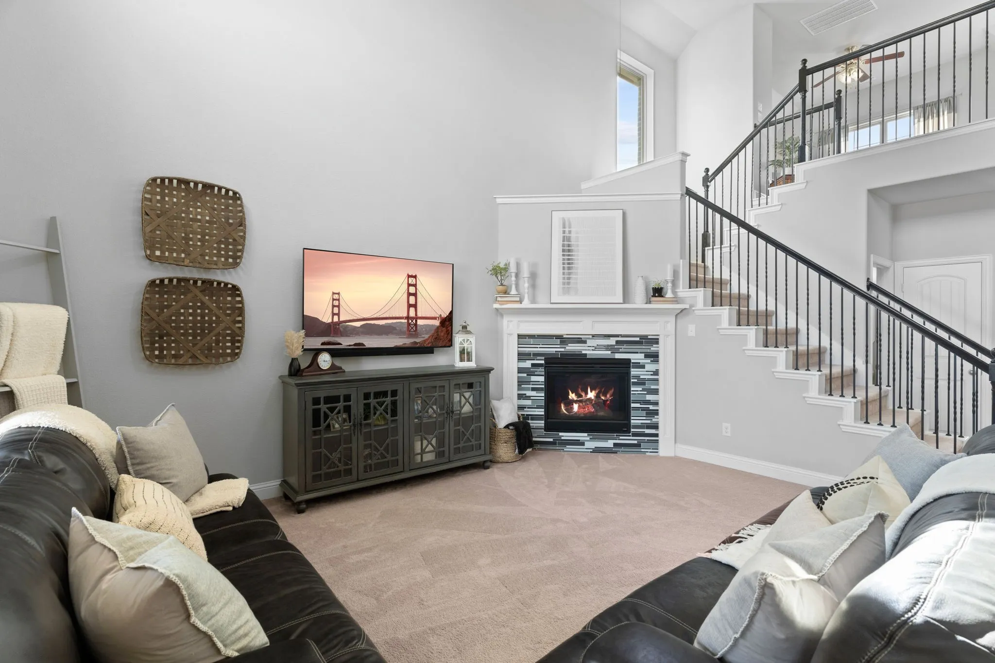 Single Family Residence For Sale in Collin County , 7508 W Fork Lane, Mc Kinney, Texas 75071, 4 Bedroom, 3 Bathroom, 2 Garage spaces, 2,350 Sqft, built in 2016, mls#21333029, Real Estate Agent in Mc Kinney, Homes For Sale in Collin county, Homes For Sale in Mc Kinney, Realtor in Mc Kinney Texas, Real Estate Brokerage Independent Realty Texas, Luminita Cordes Realtor
