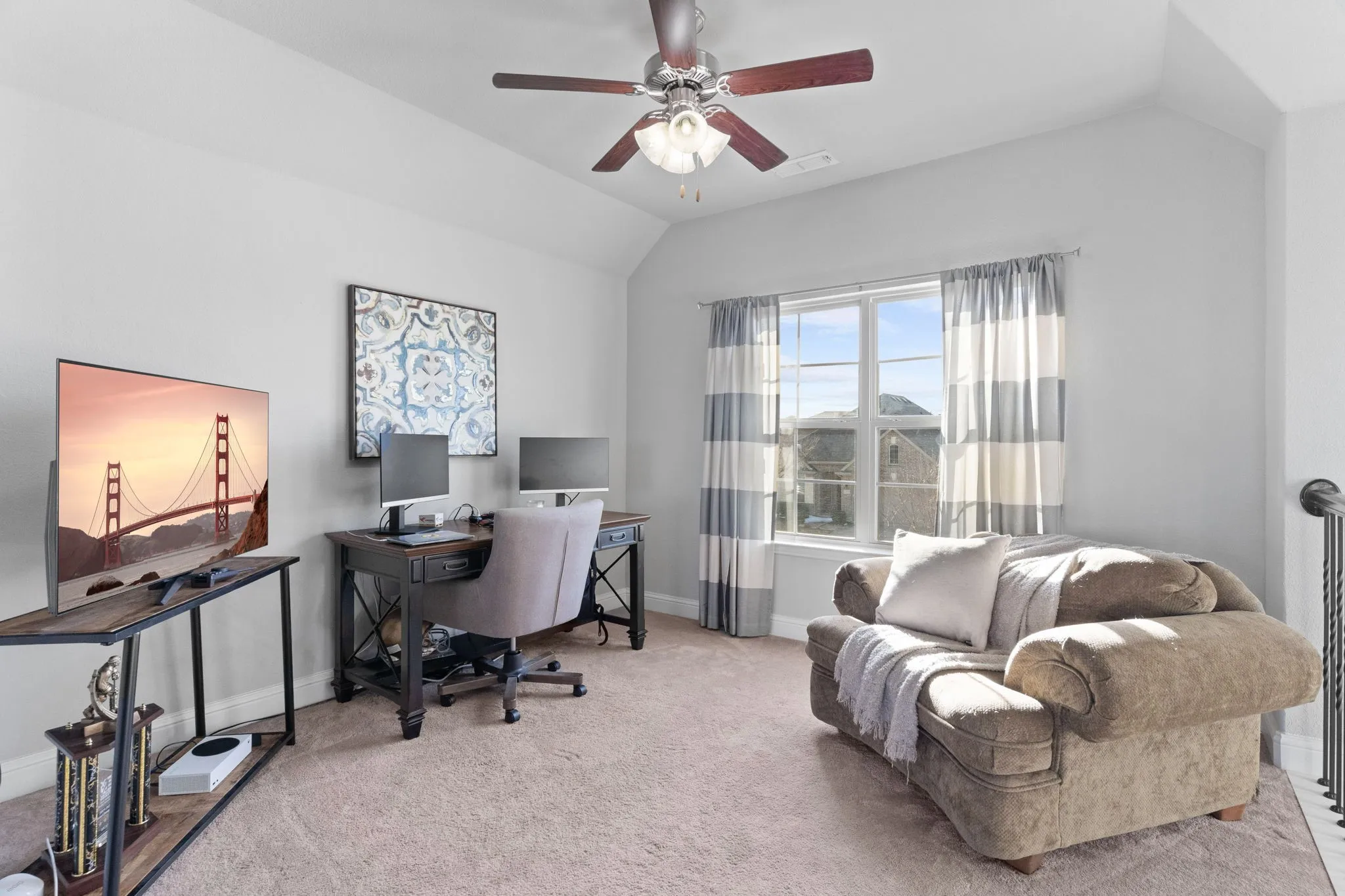 Single Family Residence For Sale in Collin County , 7508 W Fork Lane, Mc Kinney, Texas 75071, 4 Bedroom, 3 Bathroom, 2 Garage spaces, 2,350 Sqft, built in 2016, mls#21333029, Real Estate Agent in Mc Kinney, Homes For Sale in Collin county, Homes For Sale in Mc Kinney, Realtor in Mc Kinney Texas, Real Estate Brokerage Independent Realty Texas, Luminita Cordes Realtor