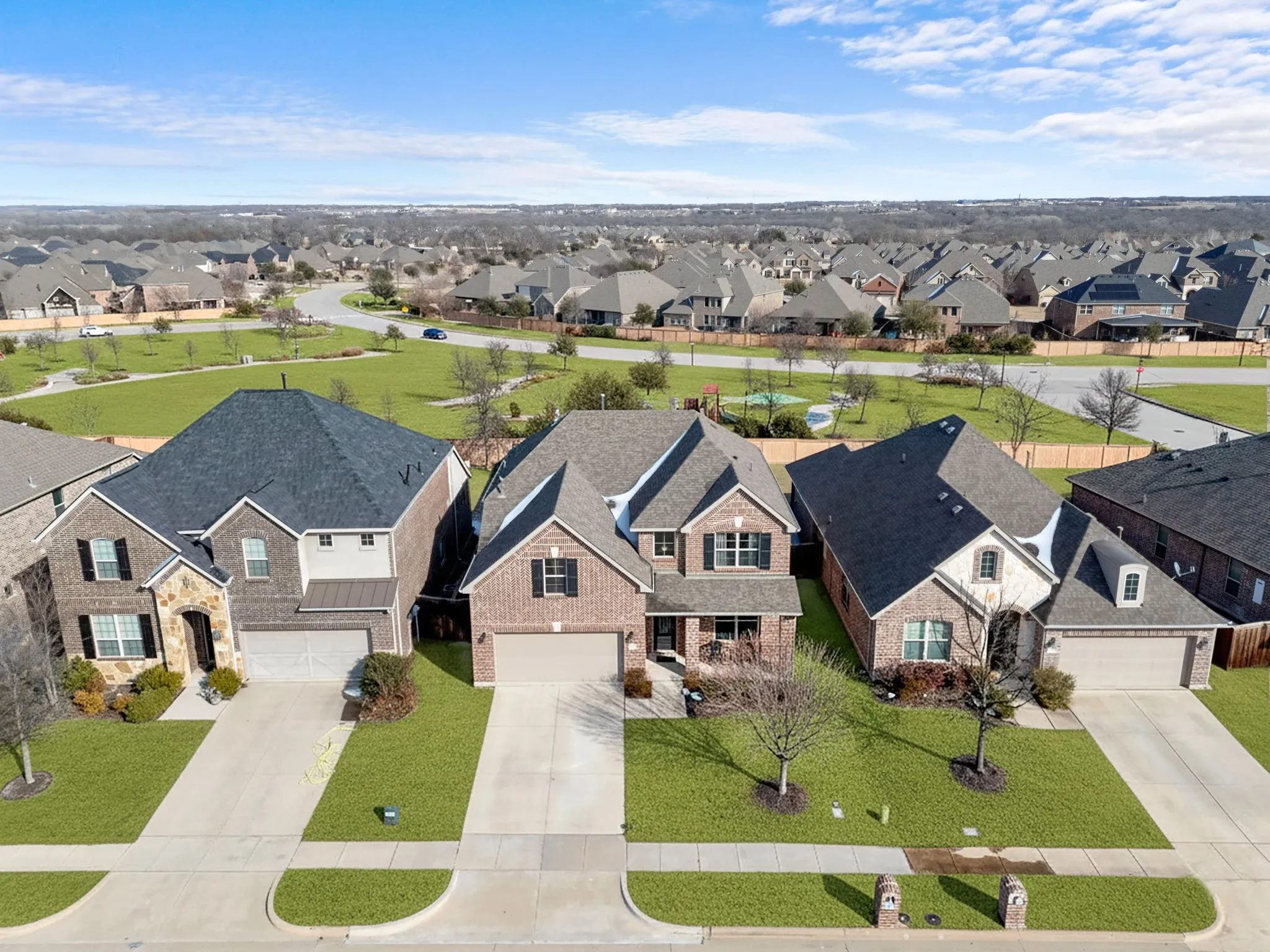 Single Family Residence For Sale in Collin County , 7508 W Fork Lane, Mc Kinney, Texas 75071, 4 Bedroom, 3 Bathroom, 2 Garage spaces, 2,350 Sqft, built in 2016, mls#21333029, Real Estate Agent in Mc Kinney, Homes For Sale in Collin county, Homes For Sale in Mc Kinney, Realtor in Mc Kinney Texas, Real Estate Brokerage Independent Realty Texas, Luminita Cordes Realtor