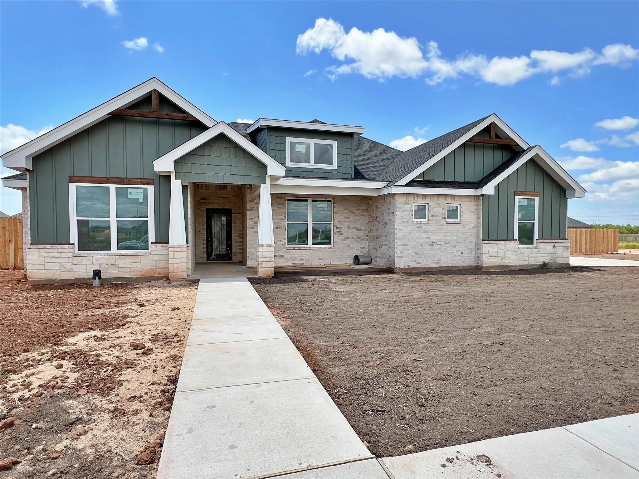 Single Family Residence For Sale in Taylor County , 140 Logan, Abilene, Texas 79602, 4 Bedrooms, 2 Bathrooms, 2 Garage spaces, 2,109 Sqft, built in 2026, Price $438,000, mls#21331875, Real Estate Agent in Abilene, Homes For Sale in Taylor county, Homes For Sale in Abilene, Realtor in Abilene Texas, Real Estate Brokerage Independent Realty Texas, Luminita Cordes Realtor