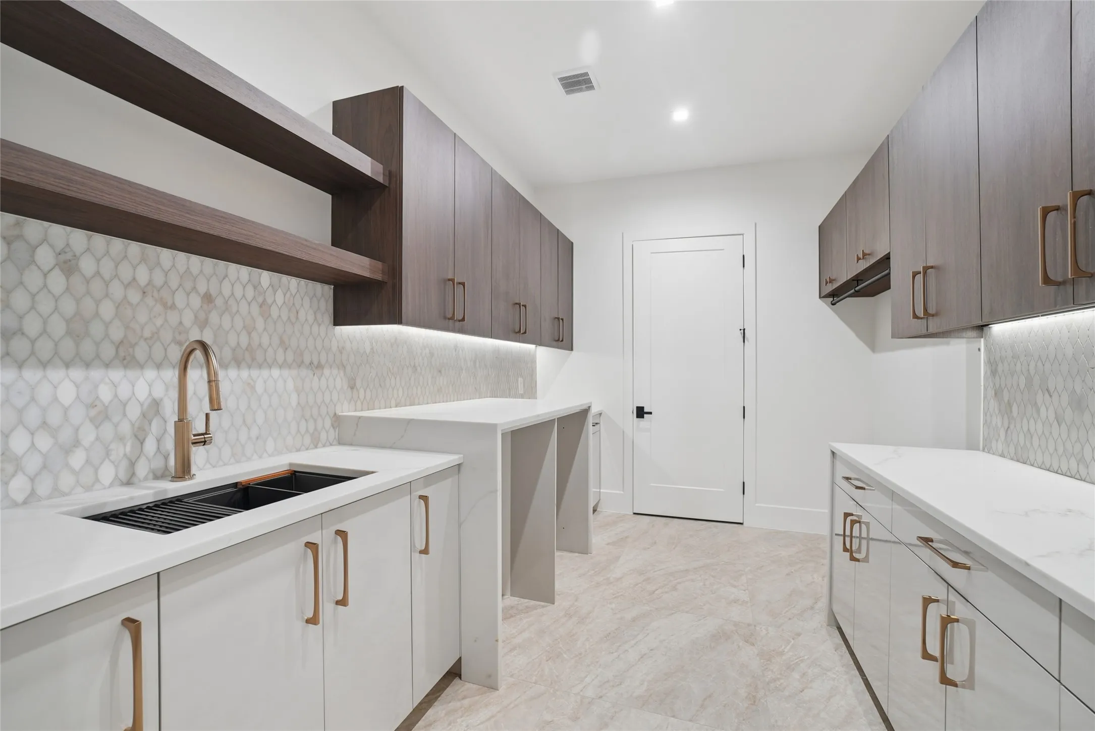 Single Family Residence For Sale in Tarrant County , 60 Cardona, Westlake, Texas 76262, 3 Bedroom, 5 Bathroom, 3 Garage spaces, 4,605 Sqft, built in 2026, mls#21326926, Real Estate Agent in Westlake, Homes For Sale in Tarrant county, Homes For Sale in Westlake, Realtor in Westlake Texas, Real Estate Brokerage Independent Realty Texas, Luminita Cordes Realtor