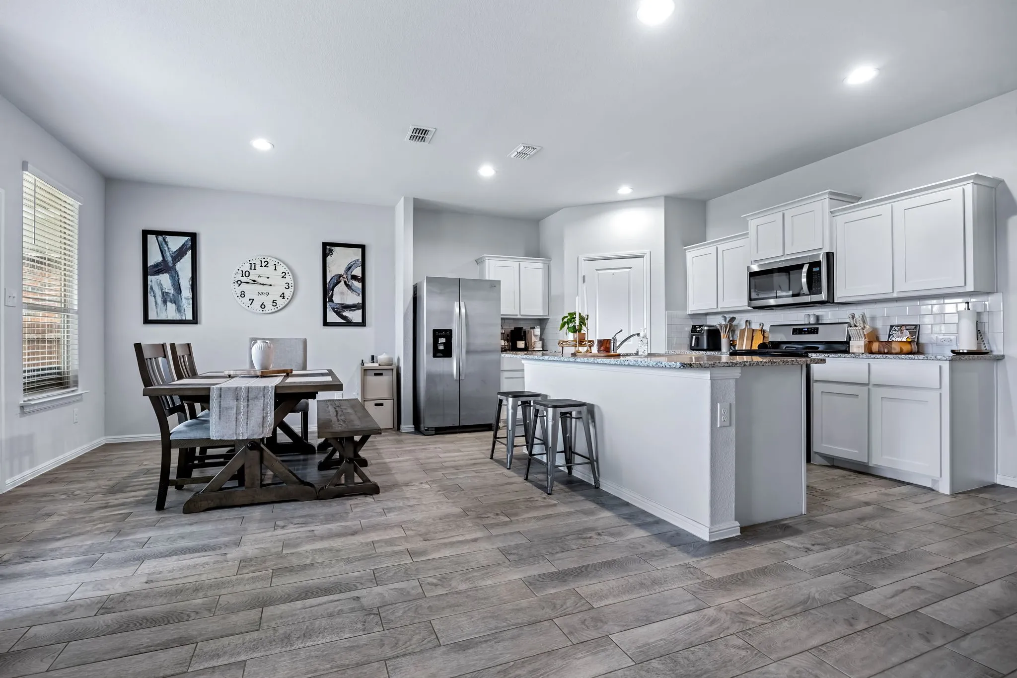 Single Family Residence For Rent in Tarrant County , 5208 Petal Meadows Drive, Fort Worth, Texas 76179, 4 Bedroom, 2 Bathroom, 2 Garage spaces, 1,780 Sqft, built in 2022, Price $2,350, mls#21333062, Real Estate Agent in Fort Worth, Homes For Rent in Tarrant county, Homes For Rent in Fort Worth, Realtor in Fort Worth Texas, Real Estate Brokerage Independent Realty Texas, Luminita Cordes Realtor