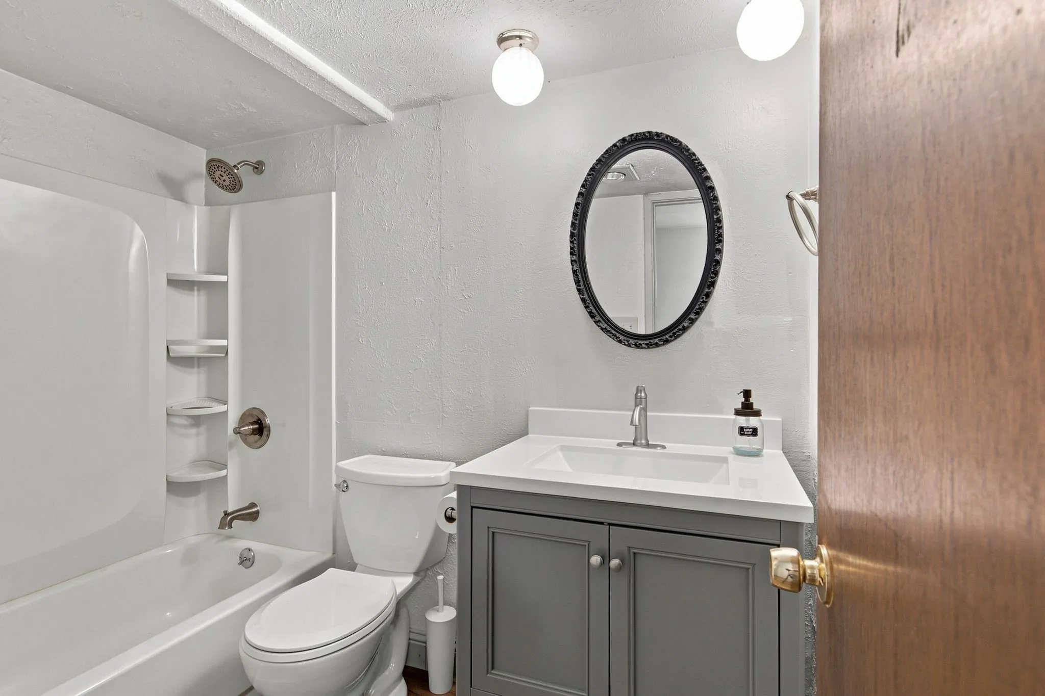 Single Family Residence For Sale in Tarrant County , 4025 Engleman Street, Fort Worth, Texas 76137, 3 Bedroom, 2 Bathroom, 2 Garage spaces, 1,674 Sqft, built in 1979, mls#21333070, Real Estate Agent in Fort Worth, Homes For Sale in Tarrant county, Homes For Sale in Fort Worth, Realtor in Fort Worth Texas, Real Estate Brokerage Independent Realty Texas, Luminita Cordes Realtor