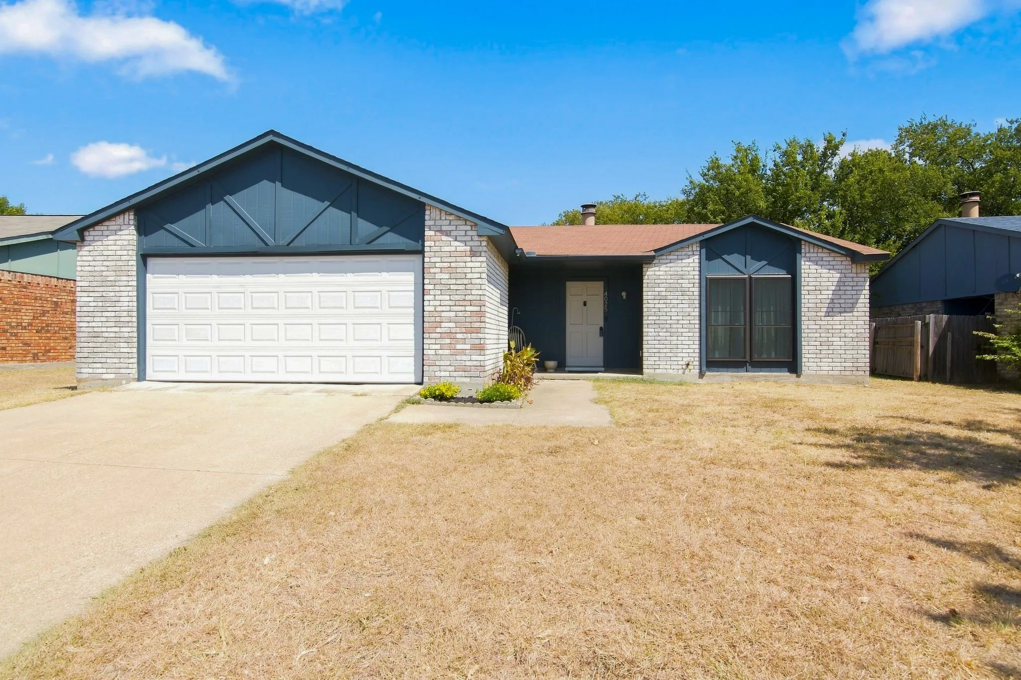 Single Family Residence For Sale in Tarrant County , 4025 Engleman Street, Fort Worth, Texas 76137, 3 Bedroom, 2 Bathroom, 2 Garage spaces, 1,674 Sqft, built in 1979, mls#21333070, Real Estate Agent in Fort Worth, Homes For Sale in Tarrant county, Homes For Sale in Fort Worth, Realtor in Fort Worth Texas, Real Estate Brokerage Independent Realty Texas, Luminita Cordes Realtor
