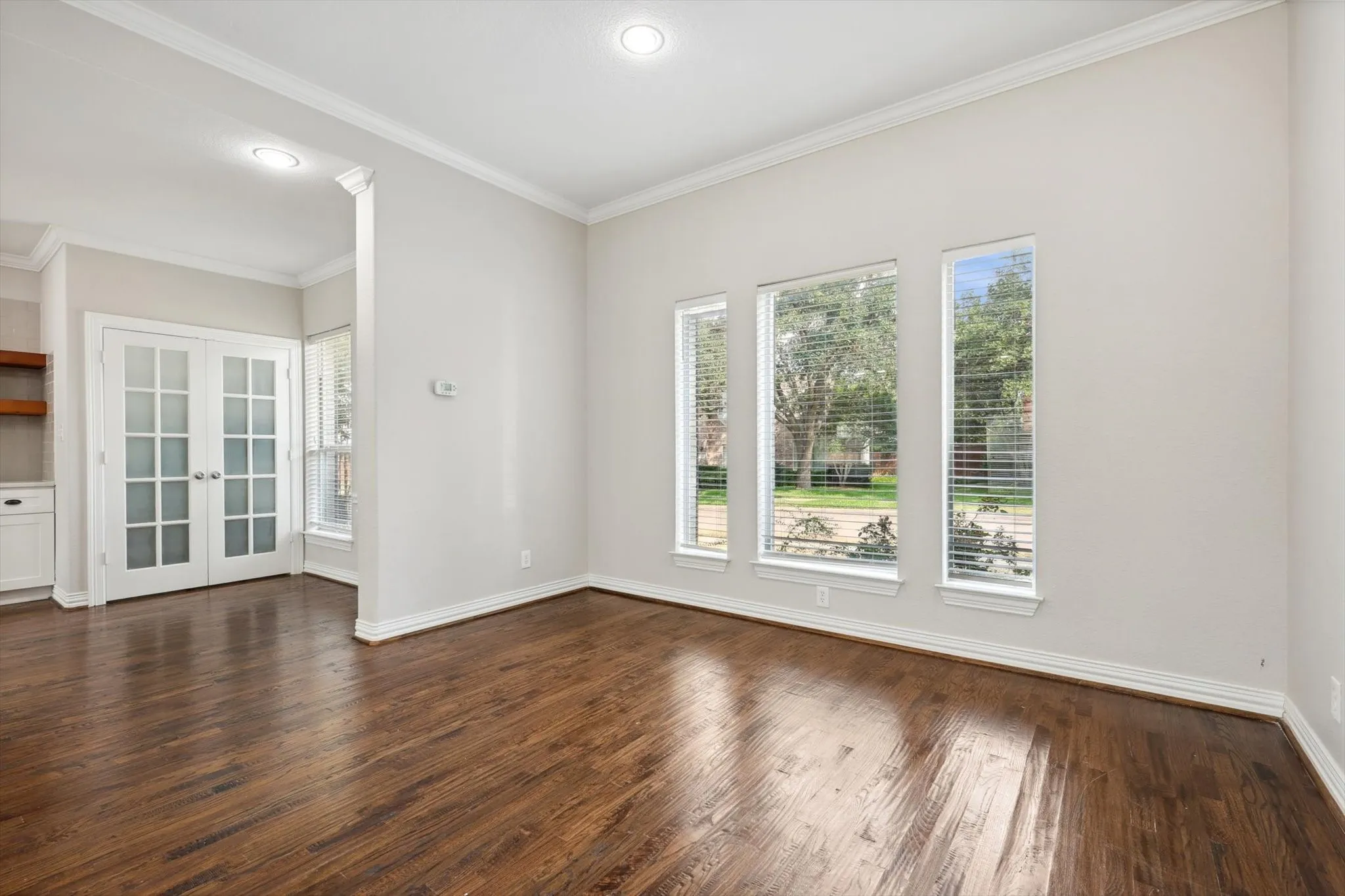 Single Family Residence For Rent in Collin County , 6043 Fieldstone Drive, Dallas, Texas 75252, 4 Bedroom, 3 Bathroom, 2 Garage spaces, 2,743 Sqft, built in 1996, mls#21333082, Real Estate Agent in Dallas, Homes For Rent in Collin county, Homes For Rent in Dallas, Realtor in Dallas Texas, Real Estate Brokerage Independent Realty Texas, Luminita Cordes Realtor