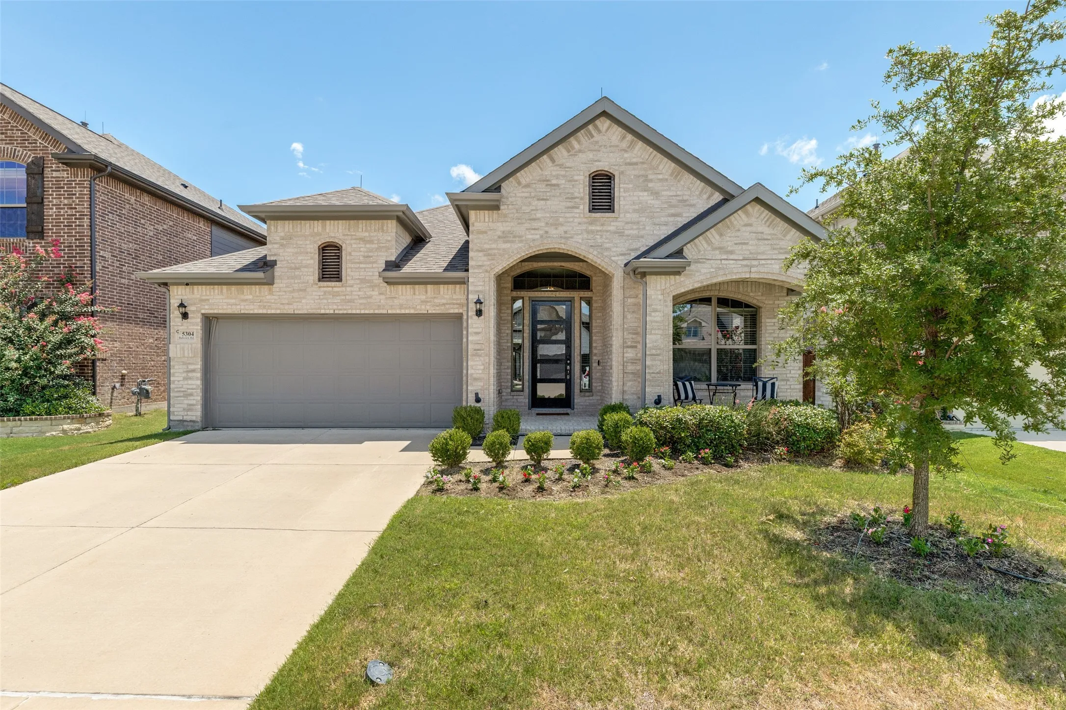 Single Family Residence For Sale in Collin County , 5304 Babcock Road, Mc Kinney, Texas 75071, 4 Bedroom, 3 Bathroom, 2 Garage spaces, 2,382 Sqft, built in 2022, mls#21329455, Real Estate Agent in Mc Kinney, Homes For Sale in Collin county, Homes For Sale in Mc Kinney, Realtor in Mc Kinney Texas, Real Estate Brokerage Independent Realty Texas, Luminita Cordes Realtor
