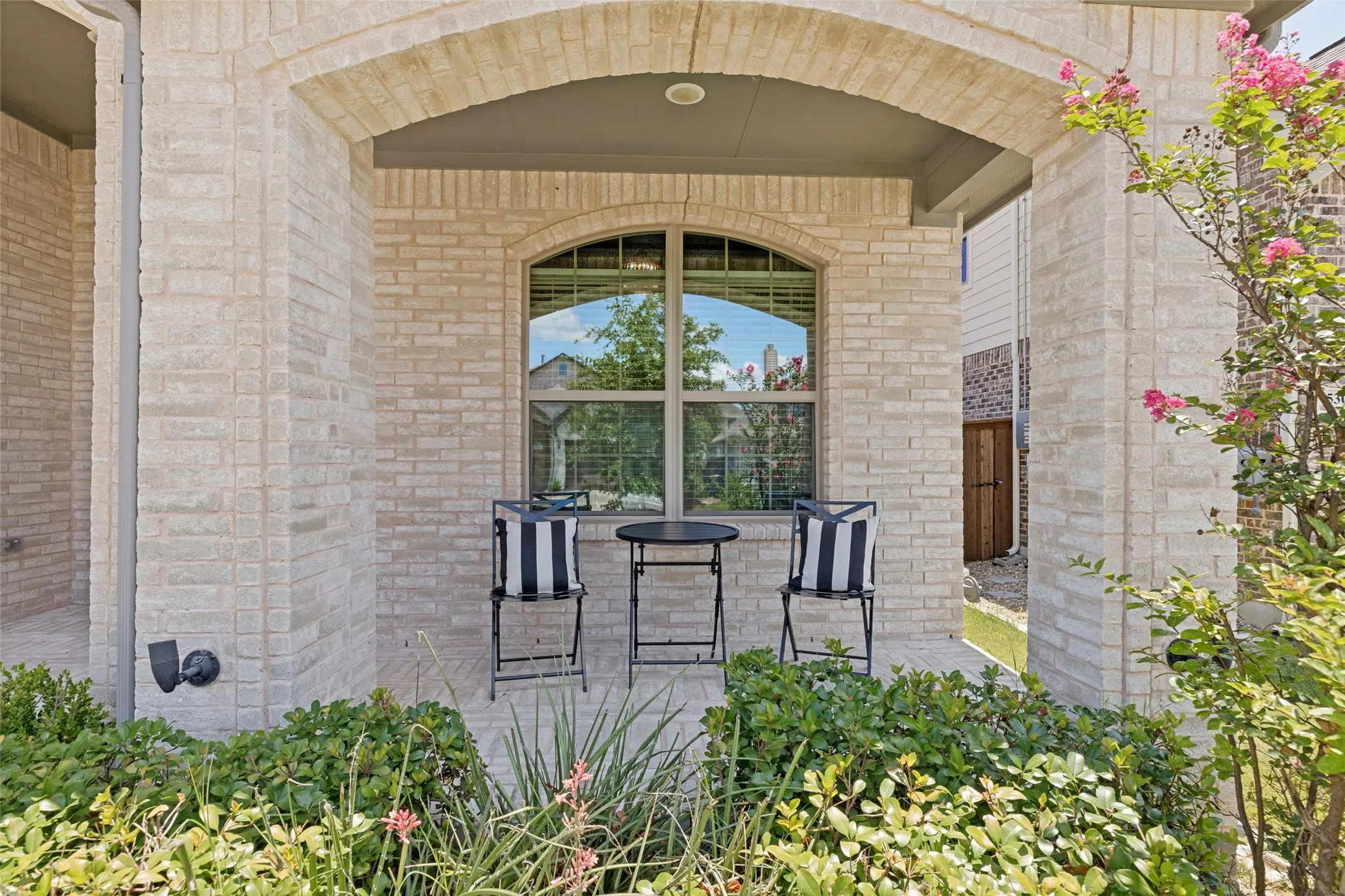 Single Family Residence For Sale in Collin County , 5304 Babcock Road, Mc Kinney, Texas 75071, 4 Bedroom, 3 Bathroom, 2 Garage spaces, 2,382 Sqft, built in 2022, mls#21329455, Real Estate Agent in Mc Kinney, Homes For Sale in Collin county, Homes For Sale in Mc Kinney, Realtor in Mc Kinney Texas, Real Estate Brokerage Independent Realty Texas, Luminita Cordes Realtor