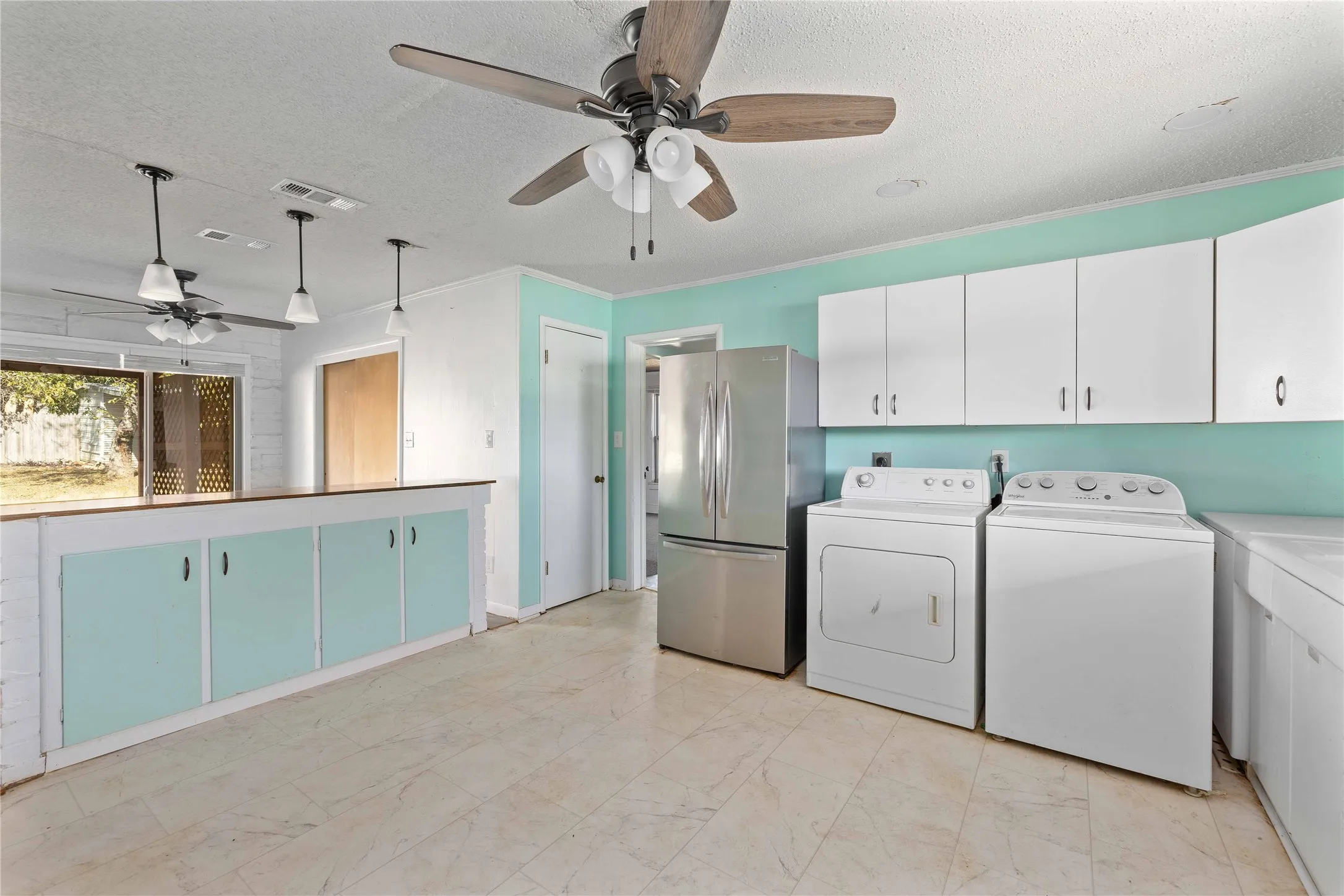 Single Family Residence For Sale in Brown County , 2609 Coggin Avenue, Brownwood, Texas 76801, 3 Bedroom, 2 Bathroom, Garage spaces, 1,616 Sqft, built in 0, mls#21329669, Real Estate Agent in Brownwood, Homes For Sale in Brown county, Homes For Sale in Brownwood, Realtor in Brownwood Texas, Real Estate Brokerage Independent Realty Texas, Luminita Cordes Realtor