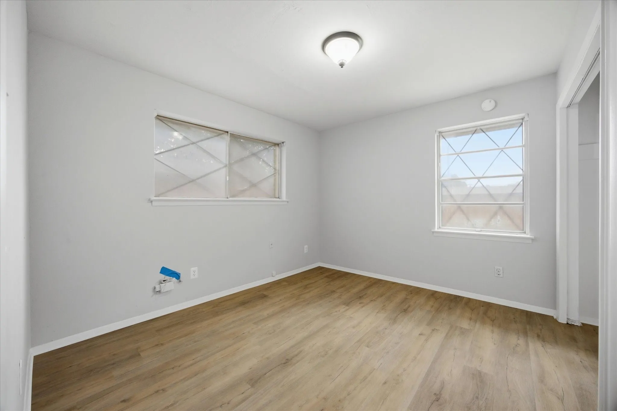 Single Family Residence For Sale in Dallas County , 2210 Fairfax Drive, Irving, Texas 75060, 3 Bedroom, 2 Bathroom, 2 Garage spaces, 1,162 Sqft, built in 1961, mls#21322681, Real Estate Agent in Irving, Homes For Sale in Dallas county, Homes For Sale in Irving, Realtor in Irving Texas, Real Estate Brokerage Independent Realty Texas, Luminita Cordes Realtor