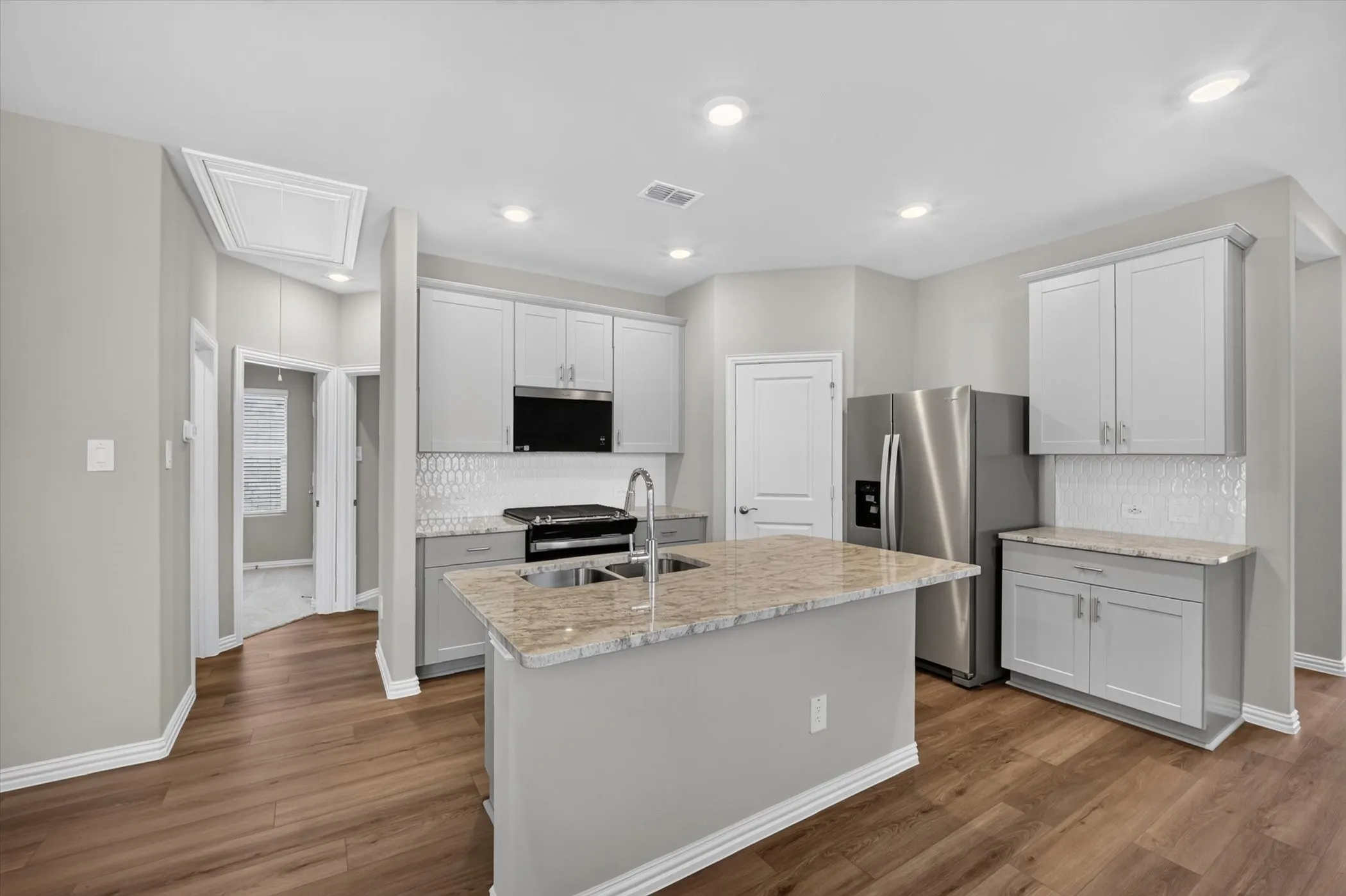 Single Family Residence For Rent in Collin County , 512 Dorothy Drive, Mc Kinney, Texas 75071, 3 Bedroom, 2 Bathroom, 2 Garage spaces, 1,475 Sqft, built in 2026, mls#21333110, Real Estate Agent in Mc Kinney, Homes For Rent in Collin county, Homes For Rent in Mc Kinney, Realtor in Mc Kinney Texas, Real Estate Brokerage Independent Realty Texas, Luminita Cordes Realtor