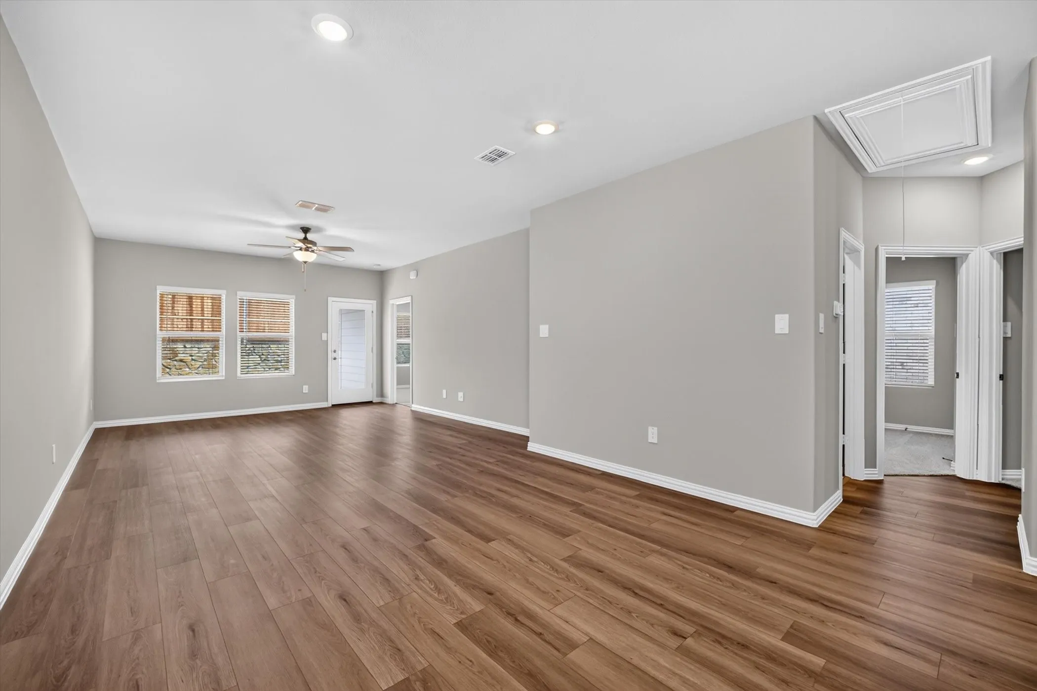Single Family Residence For Rent in Collin County , 512 Dorothy Drive, Mc Kinney, Texas 75071, 3 Bedroom, 2 Bathroom, 2 Garage spaces, 1,475 Sqft, built in 2026, mls#21333110, Real Estate Agent in Mc Kinney, Homes For Rent in Collin county, Homes For Rent in Mc Kinney, Realtor in Mc Kinney Texas, Real Estate Brokerage Independent Realty Texas, Luminita Cordes Realtor