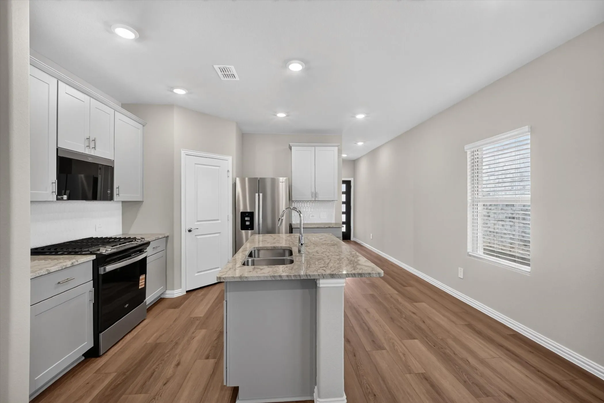 Single Family Residence For Rent in Collin County , 512 Dorothy Drive, Mc Kinney, Texas 75071, 3 Bedroom, 2 Bathroom, 2 Garage spaces, 1,475 Sqft, built in 2026, mls#21333110, Real Estate Agent in Mc Kinney, Homes For Rent in Collin county, Homes For Rent in Mc Kinney, Realtor in Mc Kinney Texas, Real Estate Brokerage Independent Realty Texas, Luminita Cordes Realtor