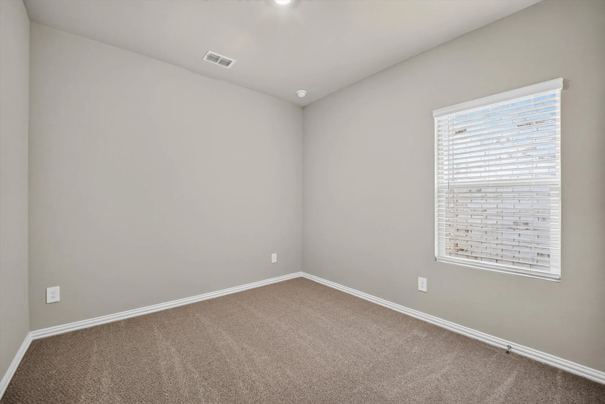 Single Family Residence For Rent in Collin County , 512 Dorothy Drive, Mc Kinney, Texas 75071, 3 Bedroom, 2 Bathroom, 2 Garage spaces, 1,475 Sqft, built in 2026, mls#21333110, Real Estate Agent in Mc Kinney, Homes For Rent in Collin county, Homes For Rent in Mc Kinney, Realtor in Mc Kinney Texas, Real Estate Brokerage Independent Realty Texas, Luminita Cordes Realtor