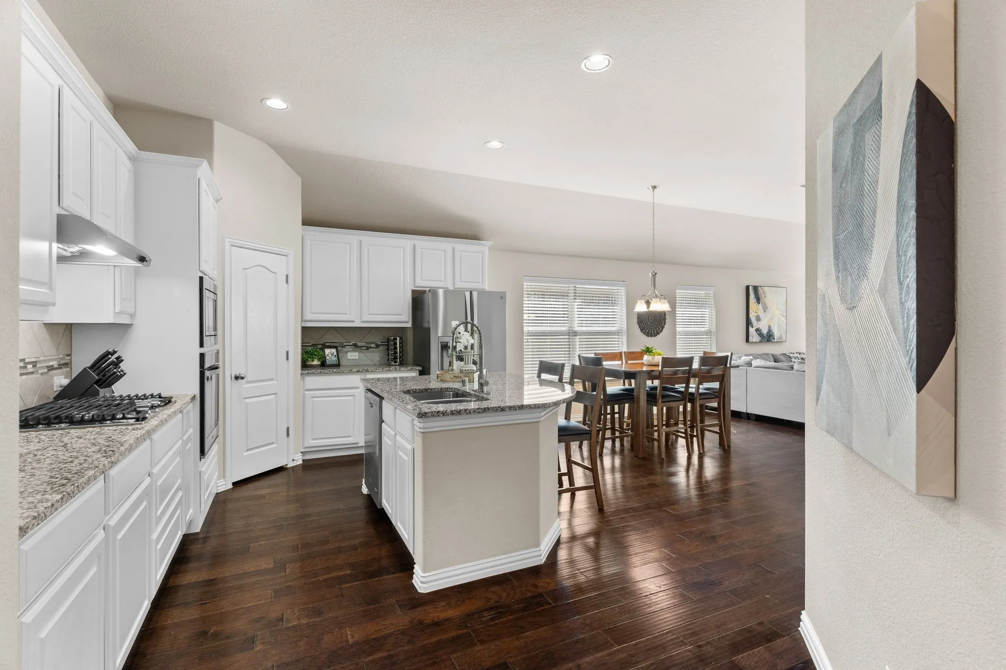 Single Family Residence For Sale in Collin County , 7513 W Fork Lane, Mc Kinney, Texas 75071, 3 Bedroom, 3 Bathroom, 2 Garage spaces, 2,104 Sqft, built in 2016, mls#21333083, Real Estate Agent in Mc Kinney, Homes For Sale in Collin county, Homes For Sale in Mc Kinney, Realtor in Mc Kinney Texas, Real Estate Brokerage Independent Realty Texas, Luminita Cordes Realtor
