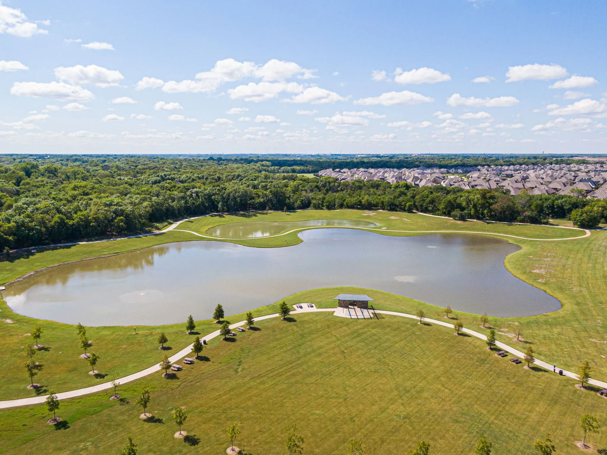 Single Family Residence For Sale in Collin County , 7513 W Fork Lane, Mc Kinney, Texas 75071, 3 Bedroom, 3 Bathroom, 2 Garage spaces, 2,104 Sqft, built in 2016, mls#21333083, Real Estate Agent in Mc Kinney, Homes For Sale in Collin county, Homes For Sale in Mc Kinney, Realtor in Mc Kinney Texas, Real Estate Brokerage Independent Realty Texas, Luminita Cordes Realtor