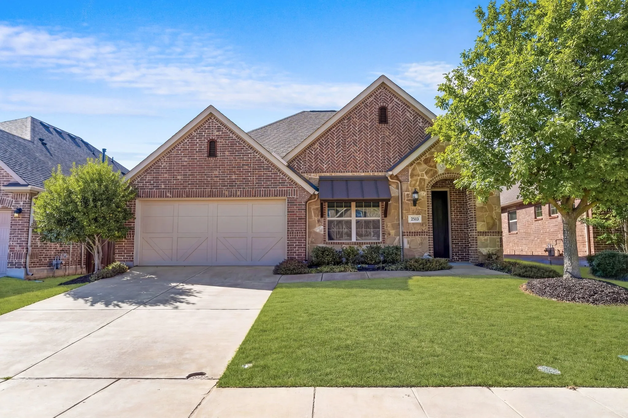 Single Family Residence For Sale in Collin County , 7513 W Fork Lane, Mc Kinney, Texas 75071, 3 Bedroom, 3 Bathroom, 2 Garage spaces, 2,104 Sqft, built in 2016, mls#21333083, Real Estate Agent in Mc Kinney, Homes For Sale in Collin county, Homes For Sale in Mc Kinney, Realtor in Mc Kinney Texas, Real Estate Brokerage Independent Realty Texas, Luminita Cordes Realtor