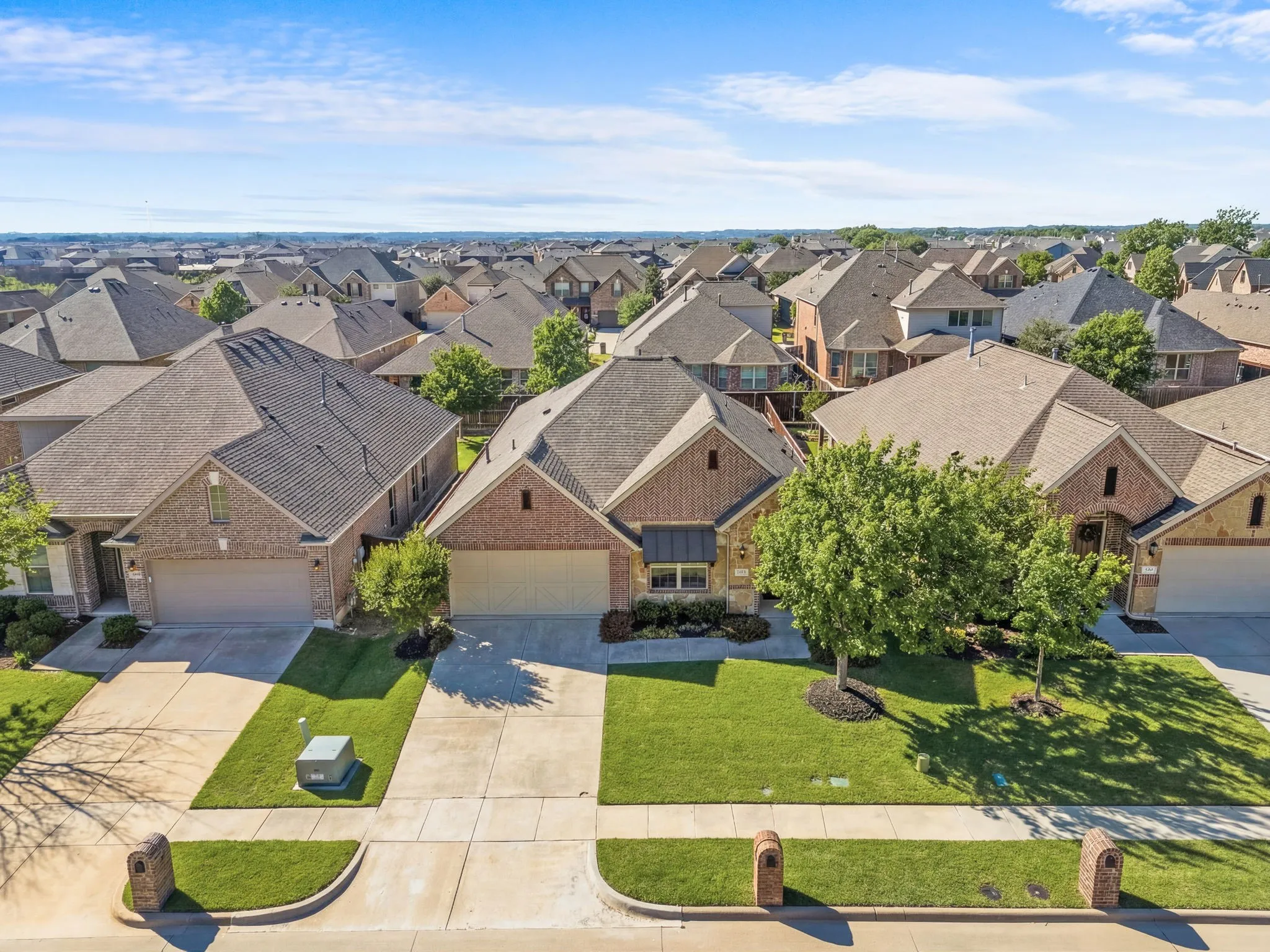 Single Family Residence For Sale in Collin County , 7513 W Fork Lane, Mc Kinney, Texas 75071, 3 Bedroom, 3 Bathroom, 2 Garage spaces, 2,104 Sqft, built in 2016, mls#21333083, Real Estate Agent in Mc Kinney, Homes For Sale in Collin county, Homes For Sale in Mc Kinney, Realtor in Mc Kinney Texas, Real Estate Brokerage Independent Realty Texas, Luminita Cordes Realtor