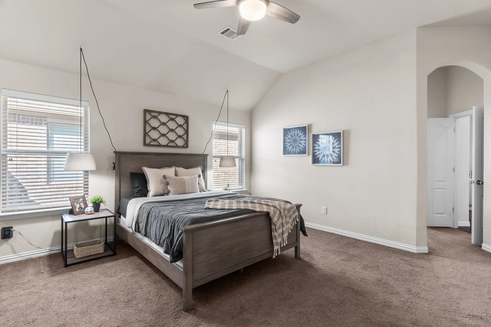 Single Family Residence For Sale in Collin County , 7513 W Fork Lane, Mc Kinney, Texas 75071, 3 Bedroom, 3 Bathroom, 2 Garage spaces, 2,104 Sqft, built in 2016, mls#21333083, Real Estate Agent in Mc Kinney, Homes For Sale in Collin county, Homes For Sale in Mc Kinney, Realtor in Mc Kinney Texas, Real Estate Brokerage Independent Realty Texas, Luminita Cordes Realtor
