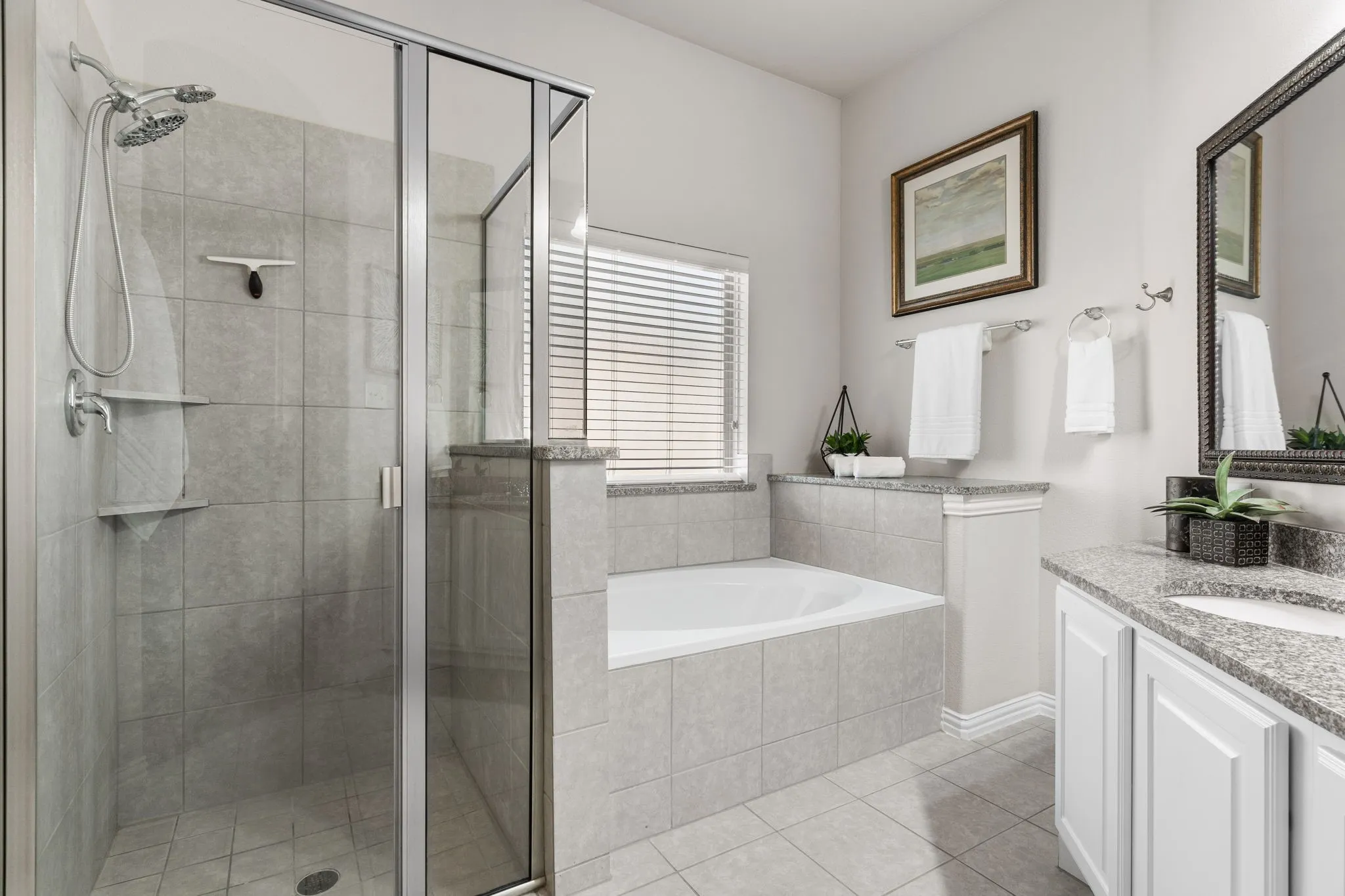 Single Family Residence For Sale in Collin County , 7513 W Fork Lane, Mc Kinney, Texas 75071, 3 Bedroom, 3 Bathroom, 2 Garage spaces, 2,104 Sqft, built in 2016, mls#21333083, Real Estate Agent in Mc Kinney, Homes For Sale in Collin county, Homes For Sale in Mc Kinney, Realtor in Mc Kinney Texas, Real Estate Brokerage Independent Realty Texas, Luminita Cordes Realtor