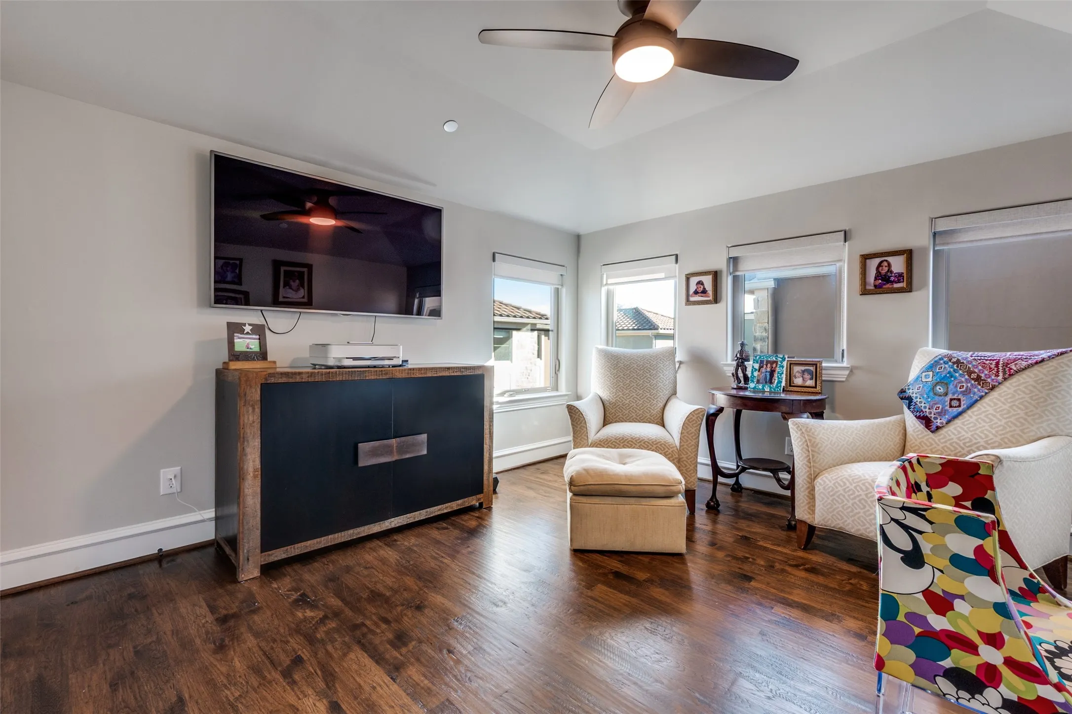 Townhouse For Rent in Dallas County , 4518 Normandy Avenue, University Park, Texas 75205, 4 Bedroom, 5 Bathroom, 2 Garage spaces, 3,072 Sqft, built in 2013, mls#21330723, Real Estate Agent in University Park, Homes For Rent in Dallas county, Homes For Rent in University Park, Realtor in University Park Texas, Real Estate Brokerage Independent Realty Texas, Luminita Cordes Realtor