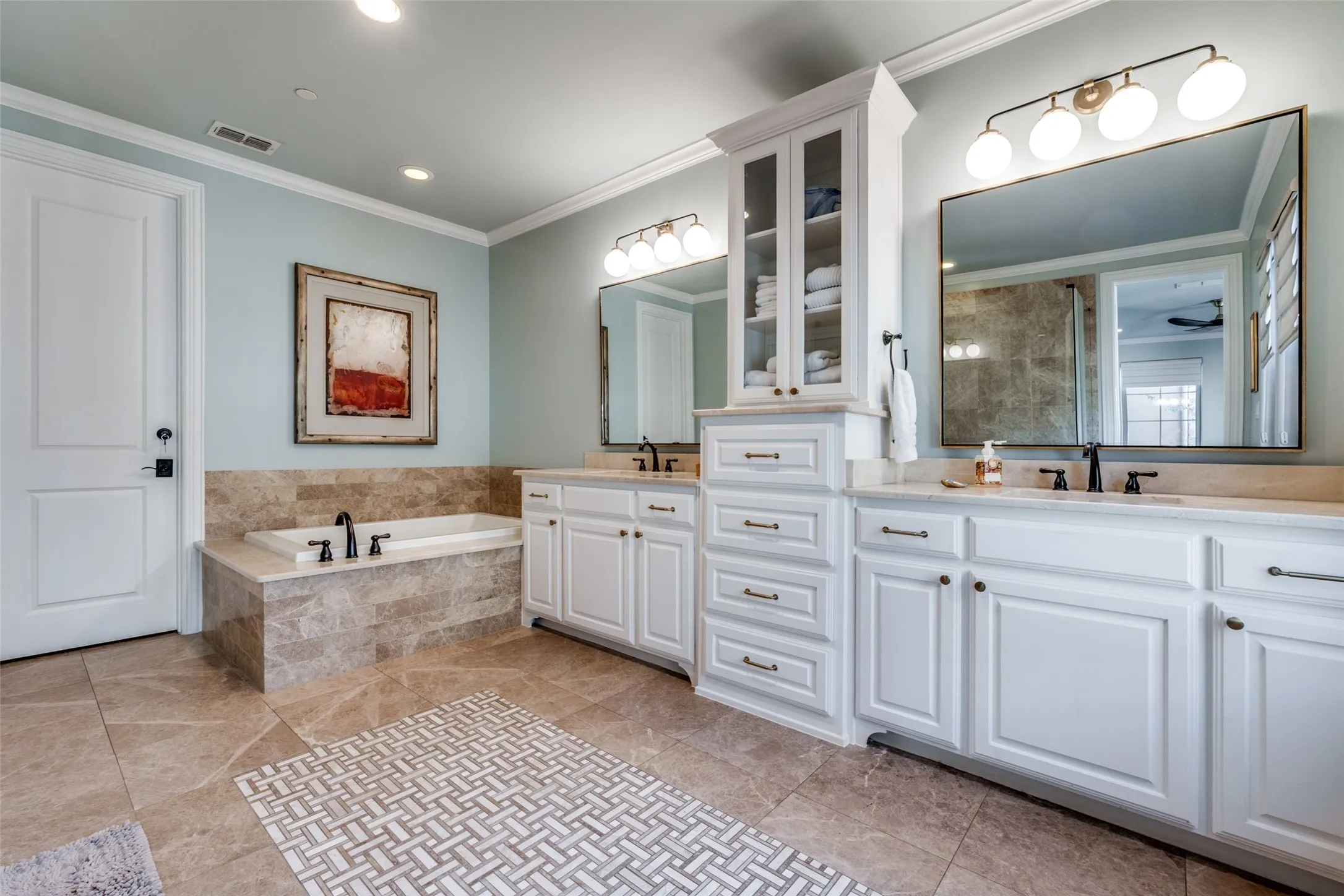 Townhouse For Rent in Dallas County , 4518 Normandy Avenue, University Park, Texas 75205, 4 Bedroom, 5 Bathroom, 2 Garage spaces, 3,072 Sqft, built in 2013, mls#21330723, Real Estate Agent in University Park, Homes For Rent in Dallas county, Homes For Rent in University Park, Realtor in University Park Texas, Real Estate Brokerage Independent Realty Texas, Luminita Cordes Realtor