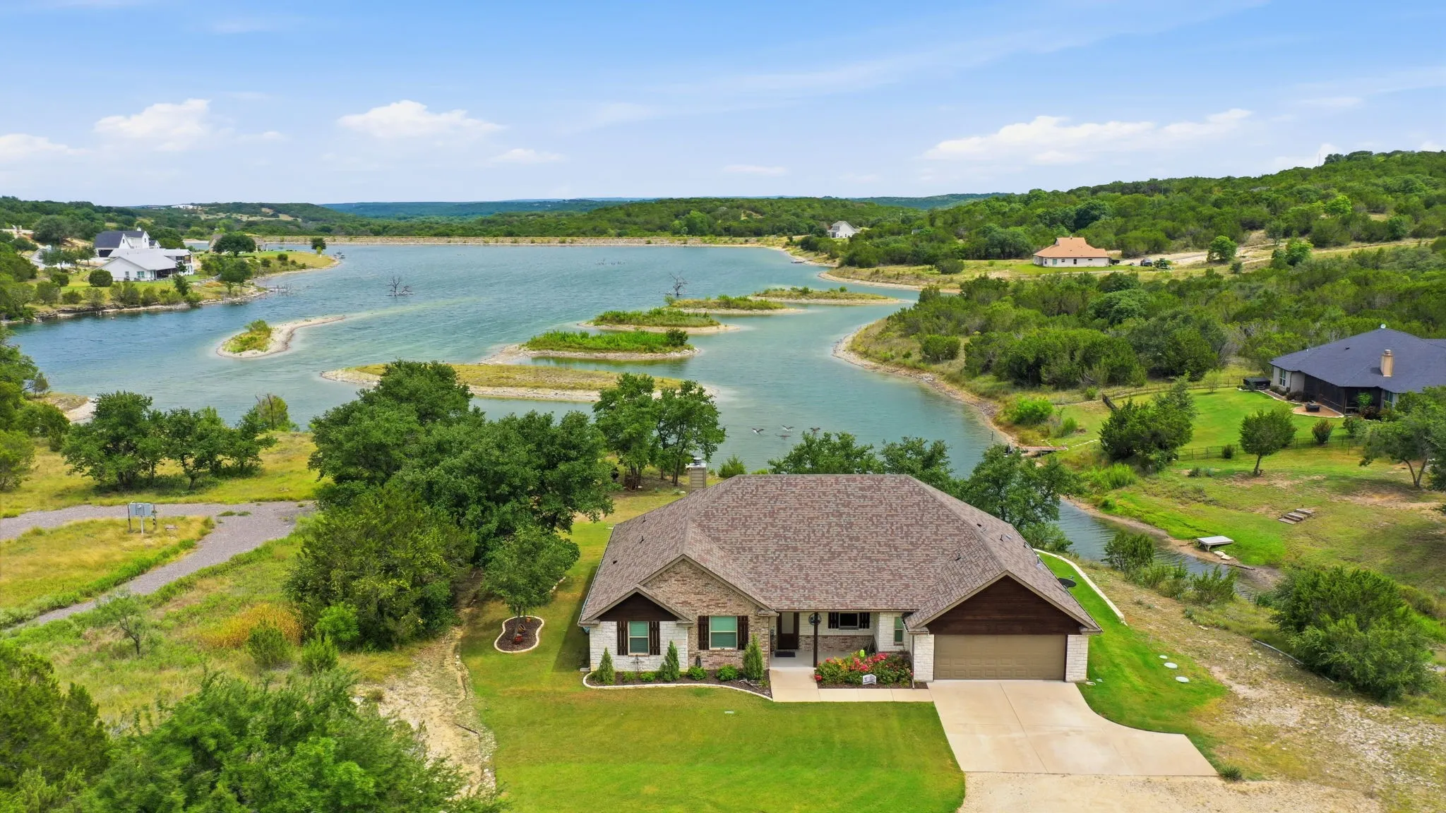 Single Family Residence For Sale in Erath County , 640 Sunfish Point, Bluff Dale, Texas 76433, 3 Bedroom, 2 Bathroom, 2 Garage spaces, 2,103 Sqft, built in 2020, mls#21326609, Real Estate Agent in Bluff Dale, Homes For Sale in Erath county, Homes For Sale in Bluff Dale, Realtor in Bluff Dale Texas, Real Estate Brokerage Independent Realty Texas, Luminita Cordes Realtor