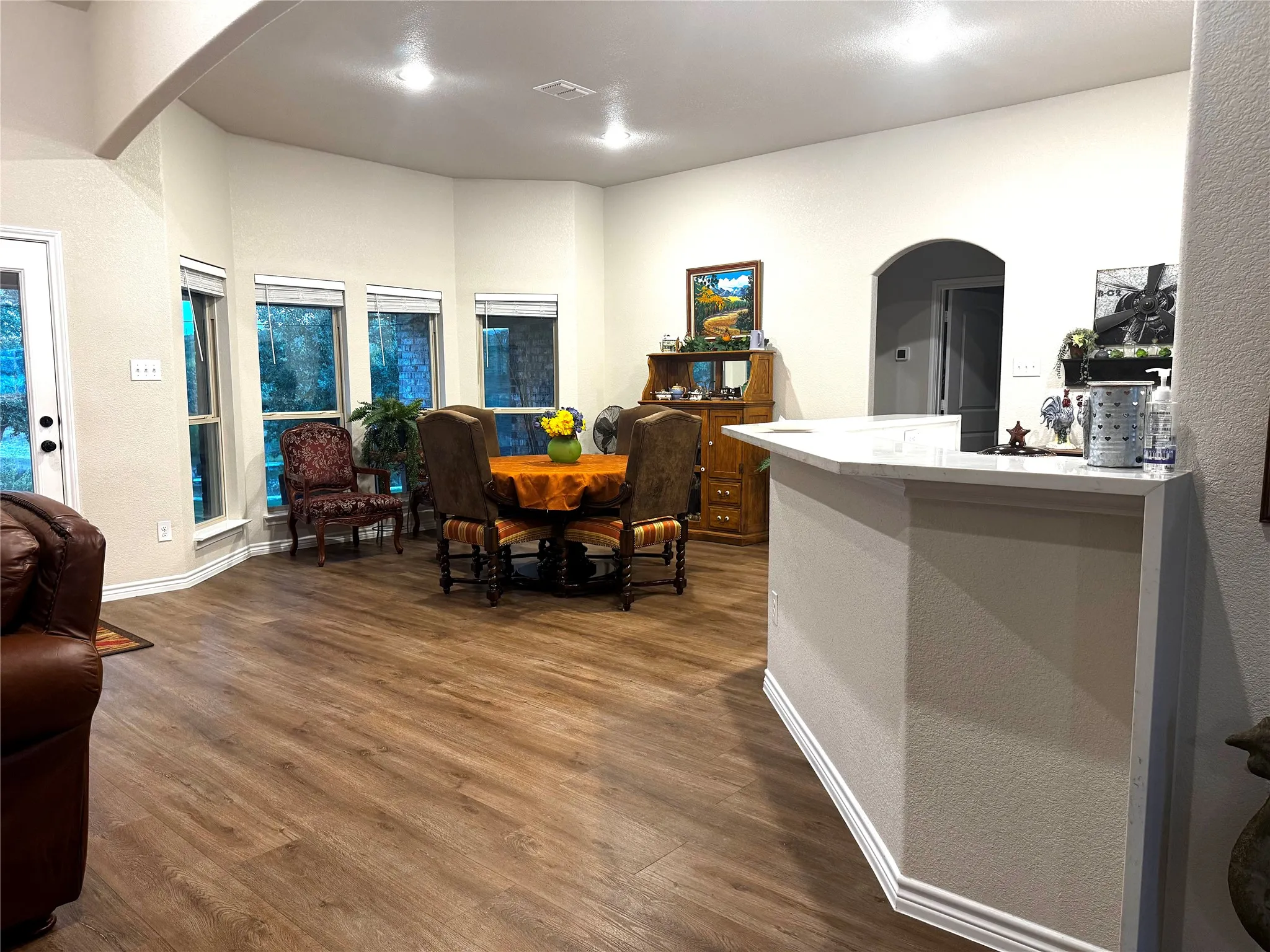 Single Family Residence For Sale in Erath County , 640 Sunfish Point, Bluff Dale, Texas 76433, 3 Bedroom, 2 Bathroom, 2 Garage spaces, 2,103 Sqft, built in 2020, mls#21326609, Real Estate Agent in Bluff Dale, Homes For Sale in Erath county, Homes For Sale in Bluff Dale, Realtor in Bluff Dale Texas, Real Estate Brokerage Independent Realty Texas, Luminita Cordes Realtor