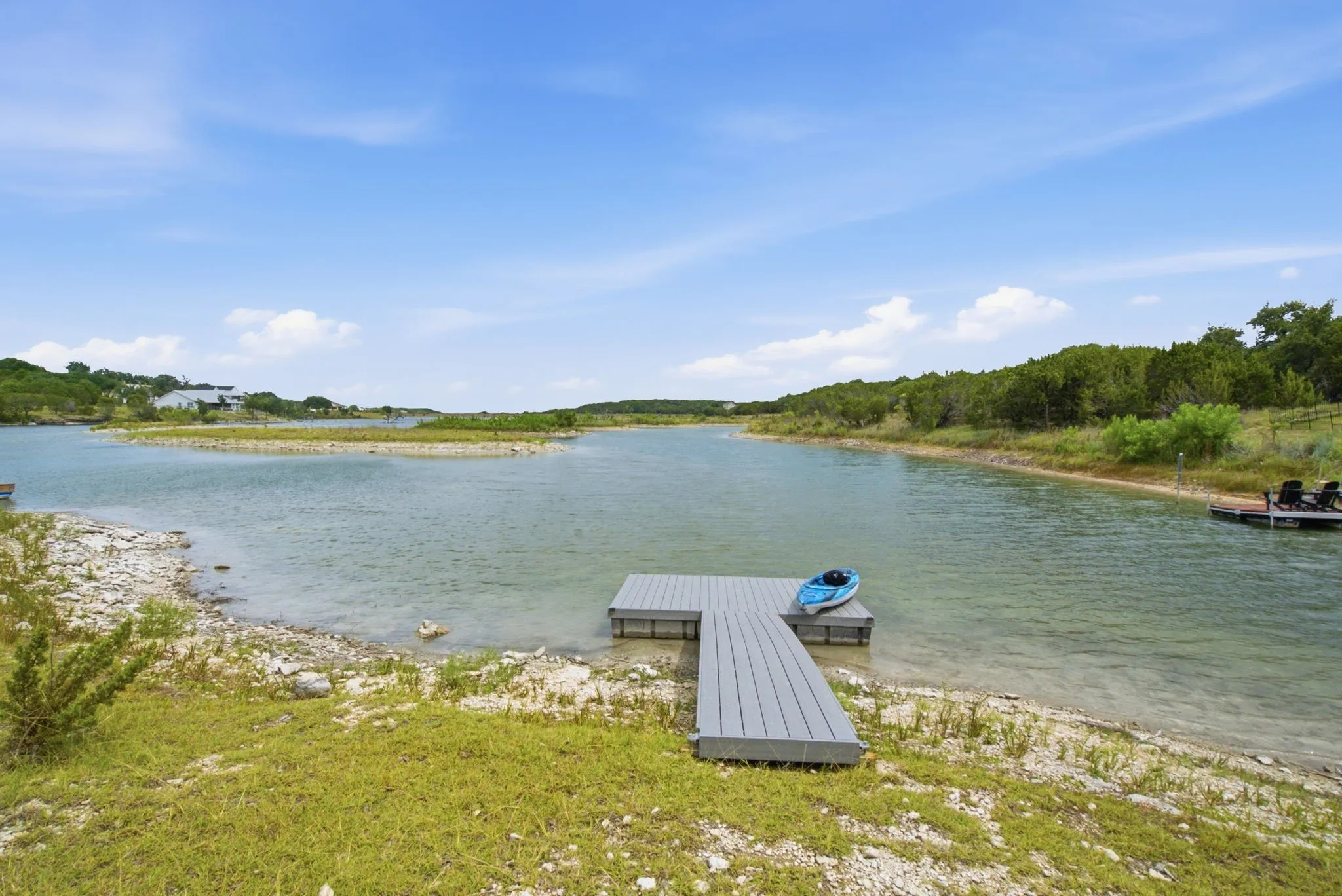 Single Family Residence For Sale in Erath County , 640 Sunfish Point, Bluff Dale, Texas 76433, 3 Bedroom, 2 Bathroom, 2 Garage spaces, 2,103 Sqft, built in 2020, mls#21326609, Real Estate Agent in Bluff Dale, Homes For Sale in Erath county, Homes For Sale in Bluff Dale, Realtor in Bluff Dale Texas, Real Estate Brokerage Independent Realty Texas, Luminita Cordes Realtor
