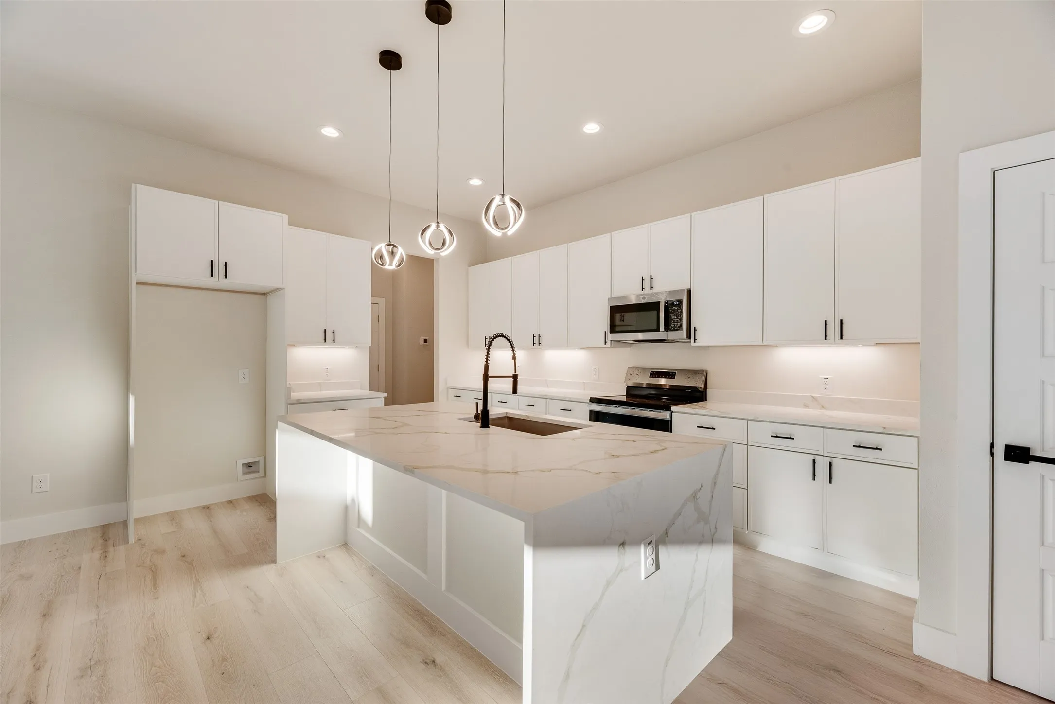 Single Family Residence For Sale in Dallas County , 2507 Fatima Avenue, Dallas, Texas 75241, 4 Bedroom, 3 Bathroom, 2 Garage spaces, 2,147 Sqft, built in 2026, mls#21333129, Real Estate Agent in Dallas, Homes For Sale in Dallas county, Homes For Sale in Dallas, Realtor in Dallas Texas, Real Estate Brokerage Independent Realty Texas, Luminita Cordes Realtor
