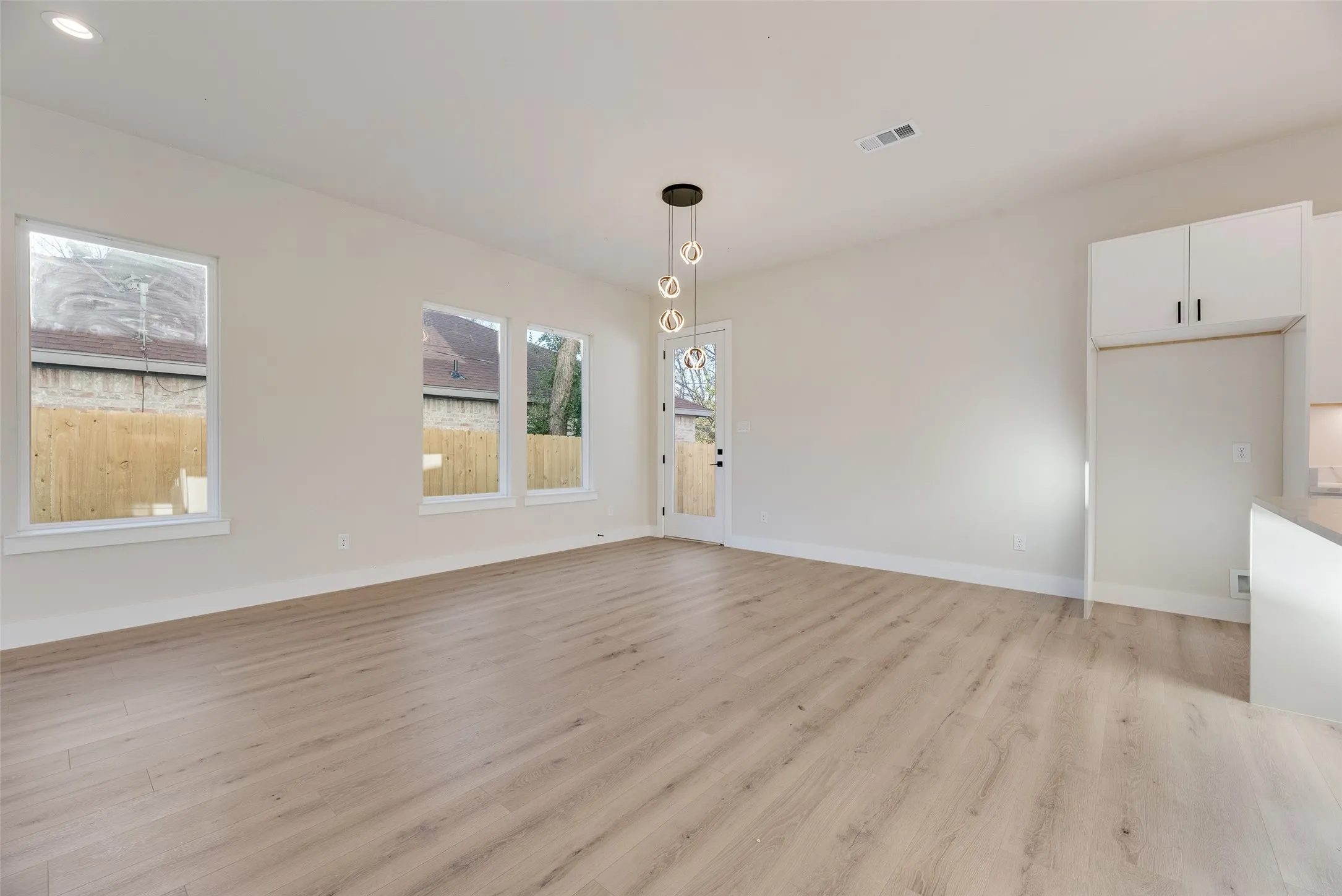 Single Family Residence For Sale in Dallas County , 2507 Fatima Avenue, Dallas, Texas 75241, 4 Bedroom, 3 Bathroom, 2 Garage spaces, 2,147 Sqft, built in 2026, mls#21333129, Real Estate Agent in Dallas, Homes For Sale in Dallas county, Homes For Sale in Dallas, Realtor in Dallas Texas, Real Estate Brokerage Independent Realty Texas, Luminita Cordes Realtor