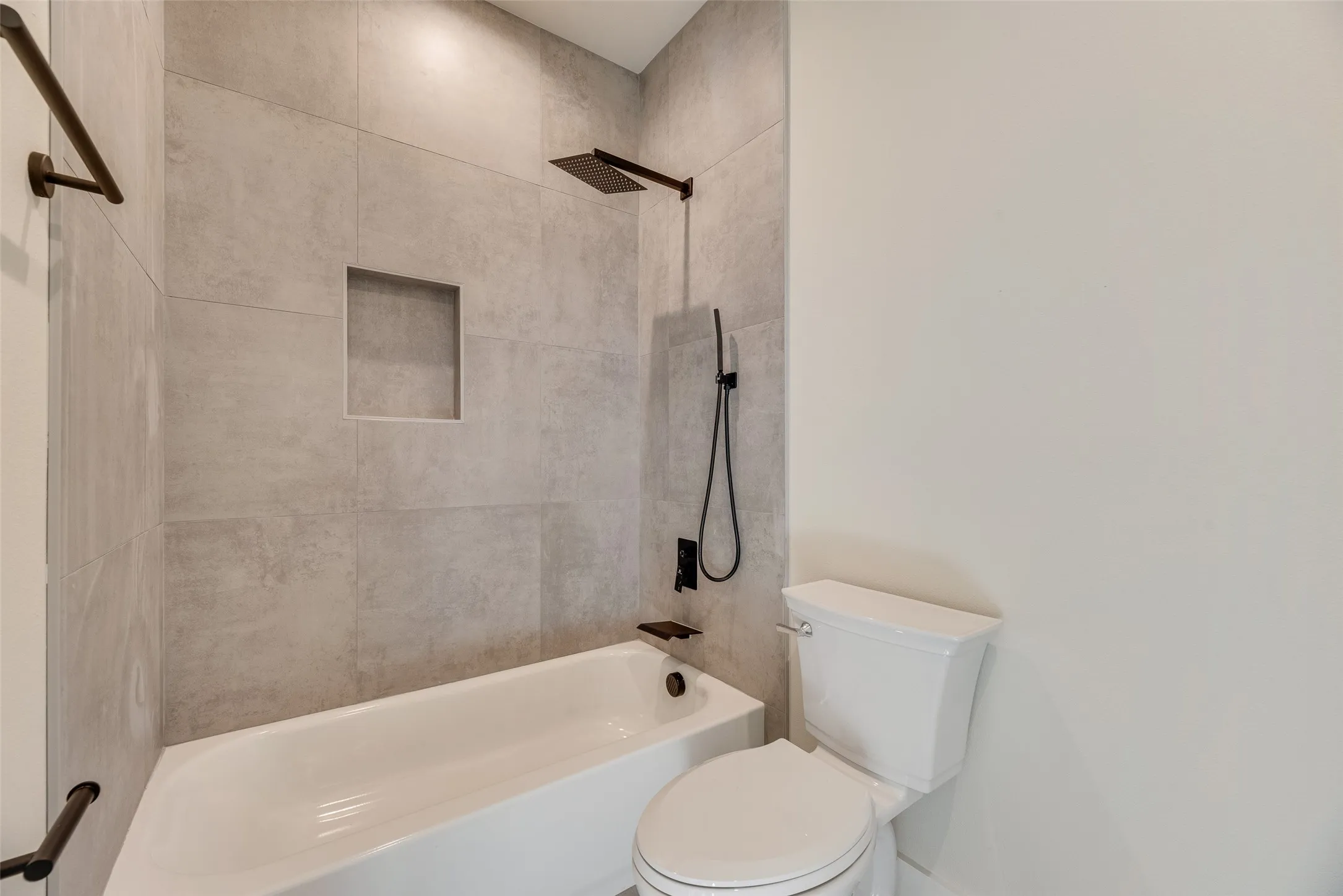 Single Family Residence For Sale in Dallas County , 2507 Fatima Avenue, Dallas, Texas 75241, 4 Bedroom, 3 Bathroom, 2 Garage spaces, 2,147 Sqft, built in 2026, mls#21333129, Real Estate Agent in Dallas, Homes For Sale in Dallas county, Homes For Sale in Dallas, Realtor in Dallas Texas, Real Estate Brokerage Independent Realty Texas, Luminita Cordes Realtor