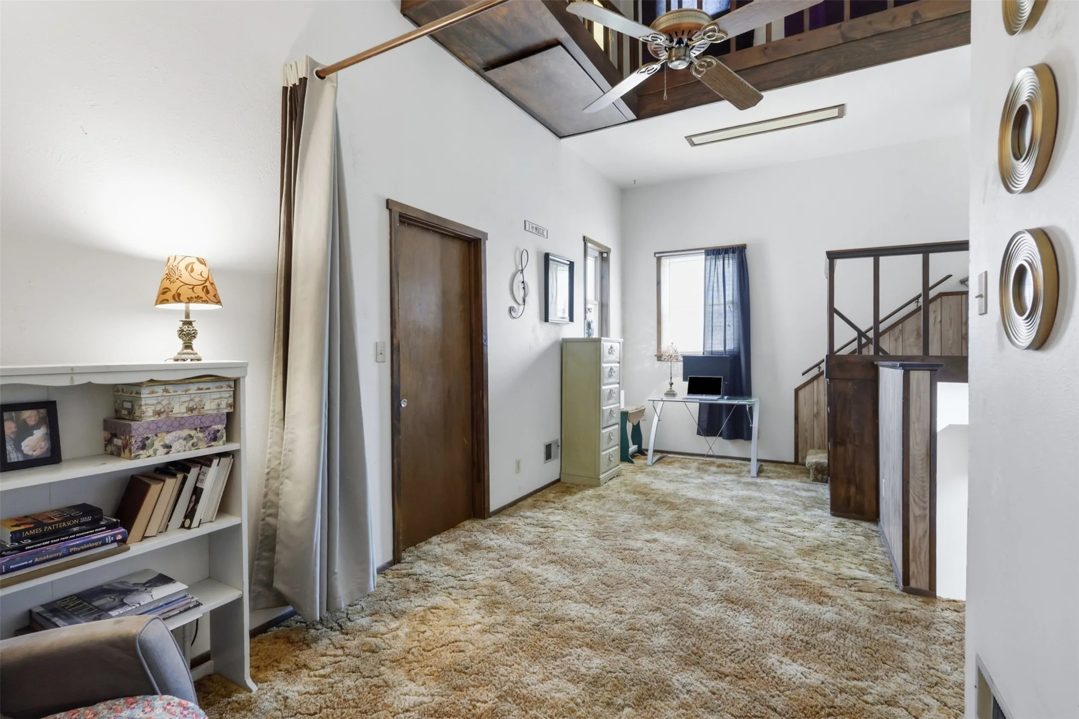 Single Family Residence For Sale in Tarrant County , 6039 Bear Creek Drive E, Fort Worth, Texas 76126, 4 Bedroom, 3 Bathroom, 2 Garage spaces, 2,437 Sqft, built in 1975, mls#21331956, Real Estate Agent in Fort Worth, Homes For Sale in Tarrant county, Homes For Sale in Fort Worth, Realtor in Fort Worth Texas, Real Estate Brokerage Independent Realty Texas, Luminita Cordes Realtor