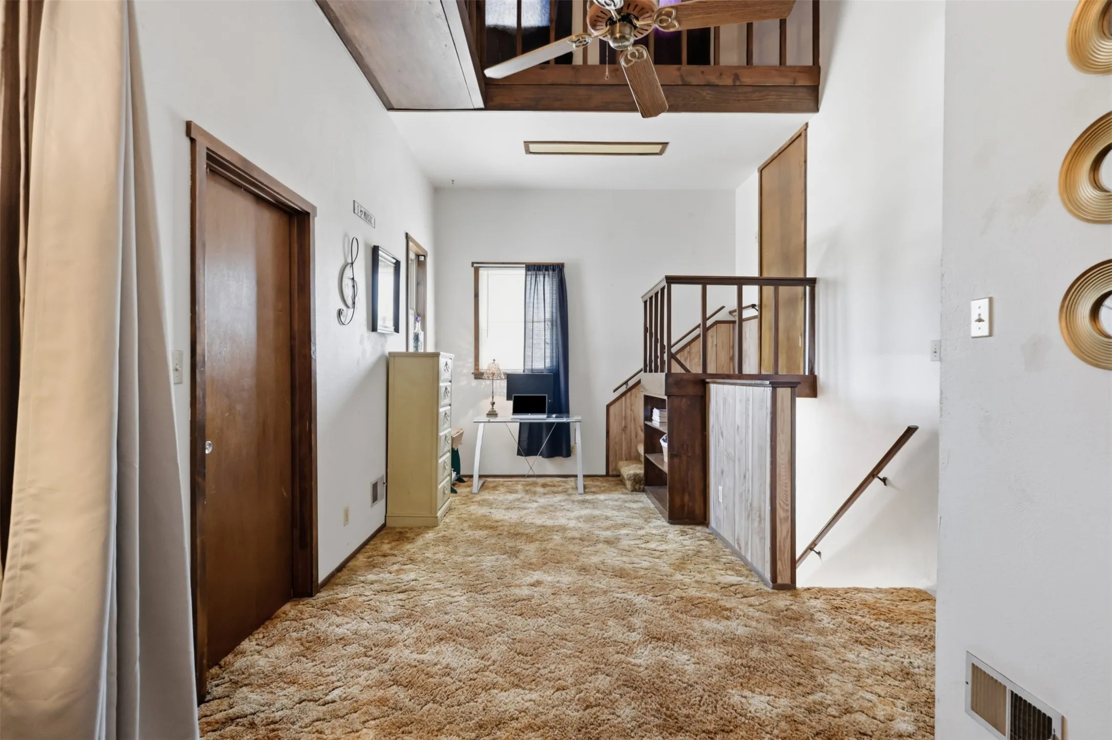 Single Family Residence For Sale in Tarrant County , 6039 Bear Creek Drive E, Fort Worth, Texas 76126, 4 Bedroom, 3 Bathroom, 2 Garage spaces, 2,437 Sqft, built in 1975, mls#21331956, Real Estate Agent in Fort Worth, Homes For Sale in Tarrant county, Homes For Sale in Fort Worth, Realtor in Fort Worth Texas, Real Estate Brokerage Independent Realty Texas, Luminita Cordes Realtor