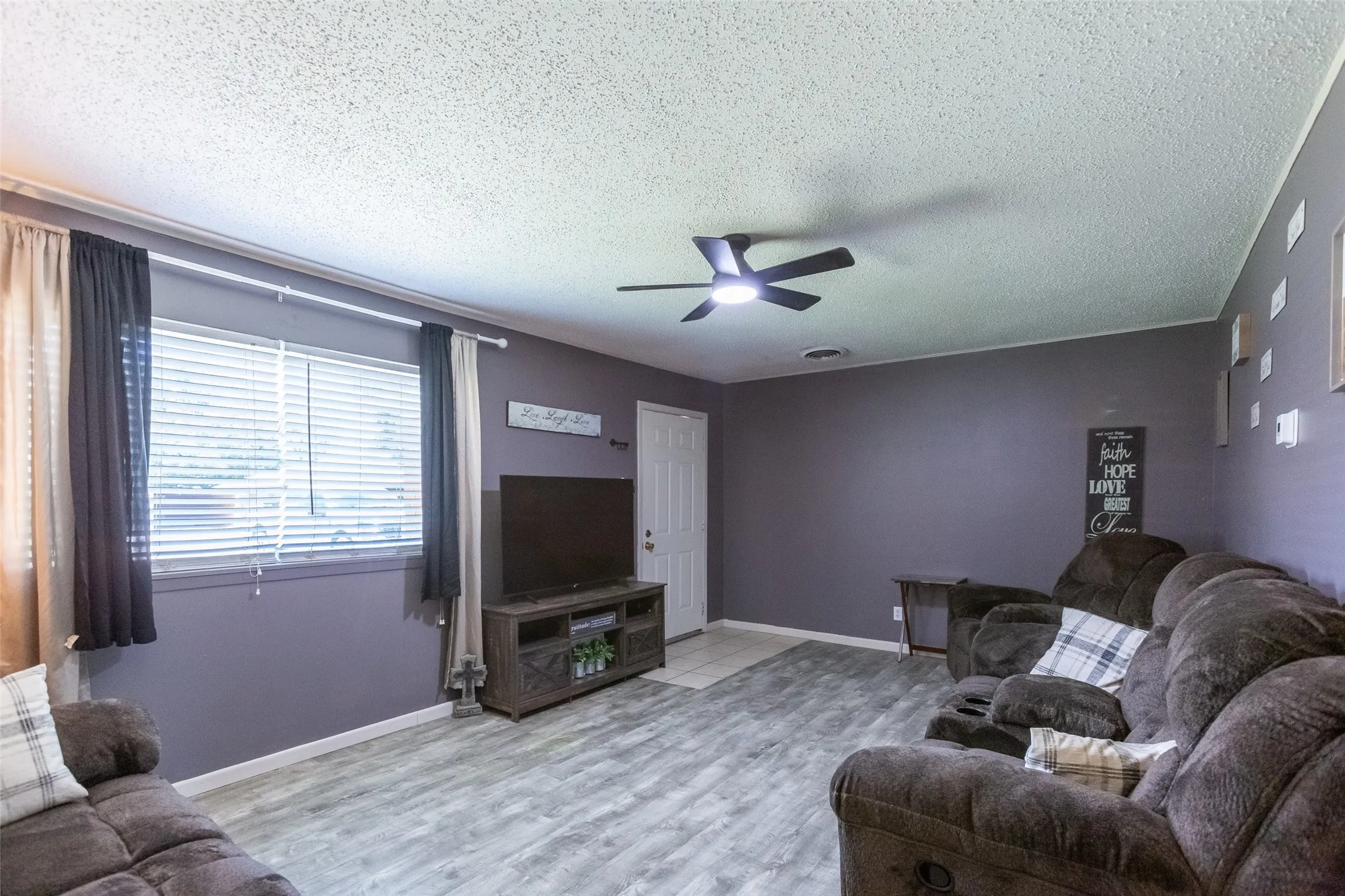 Single Family Residence For Sale in Haskell County , 1702 N Avenue G, Haskell, Texas 79521, 3 Bedroom, 2 Bathroom, 1 Garage spaces, 1,144 Sqft, built in 1958, mls#21331744, Real Estate Agent in Haskell, Homes For Sale in Haskell county, Homes For Sale in Haskell, Realtor in Haskell Texas, Real Estate Brokerage Independent Realty Texas, Luminita Cordes Realtor